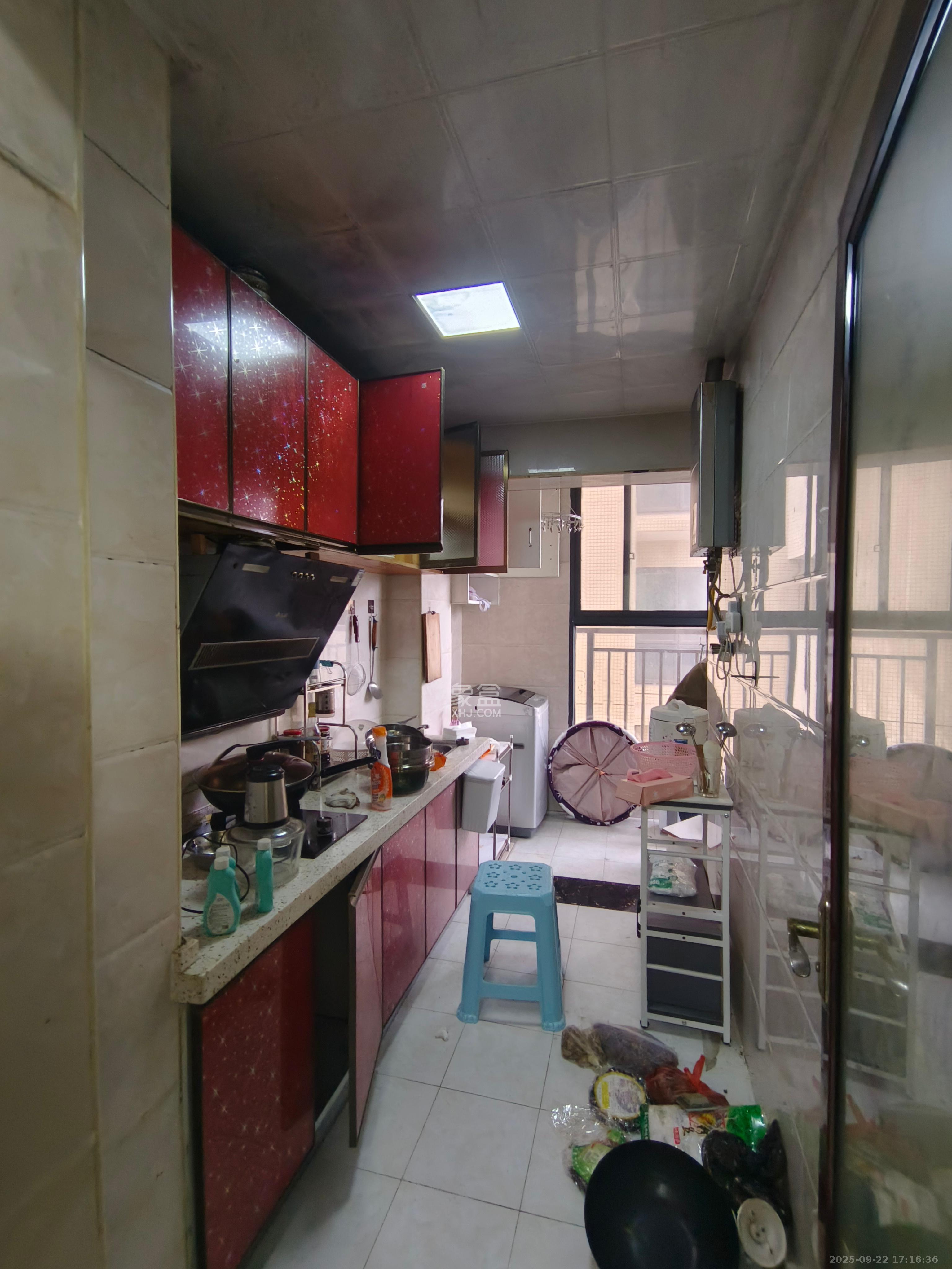 叠彩兰亭  3室2厅1卫    2200.0元/月室内图