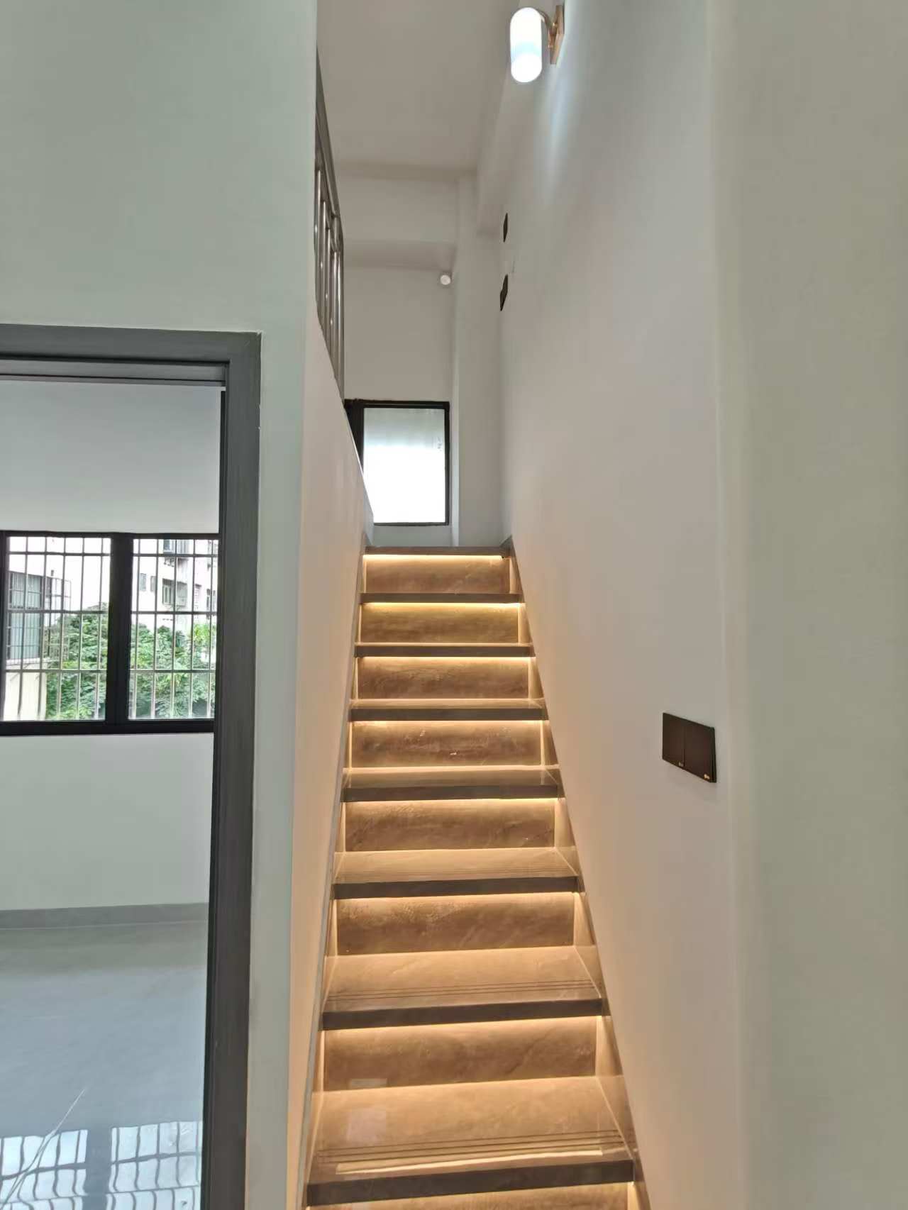 创业新村 2室1厅1卫 51.0万 创业新村 2室1厅1卫 51.0万室内图