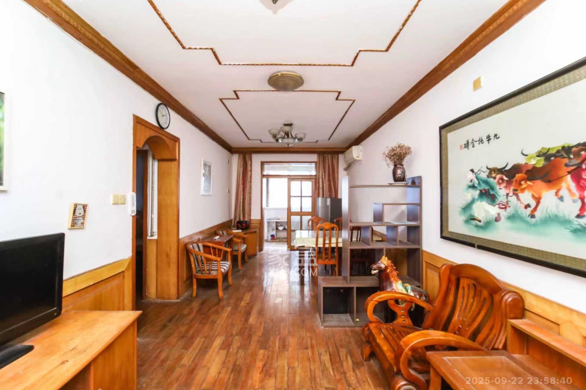 安泰新村 2室2厅1卫 1380.0元/月 安泰新村 2室2厅1卫 1380.0元/月室内图