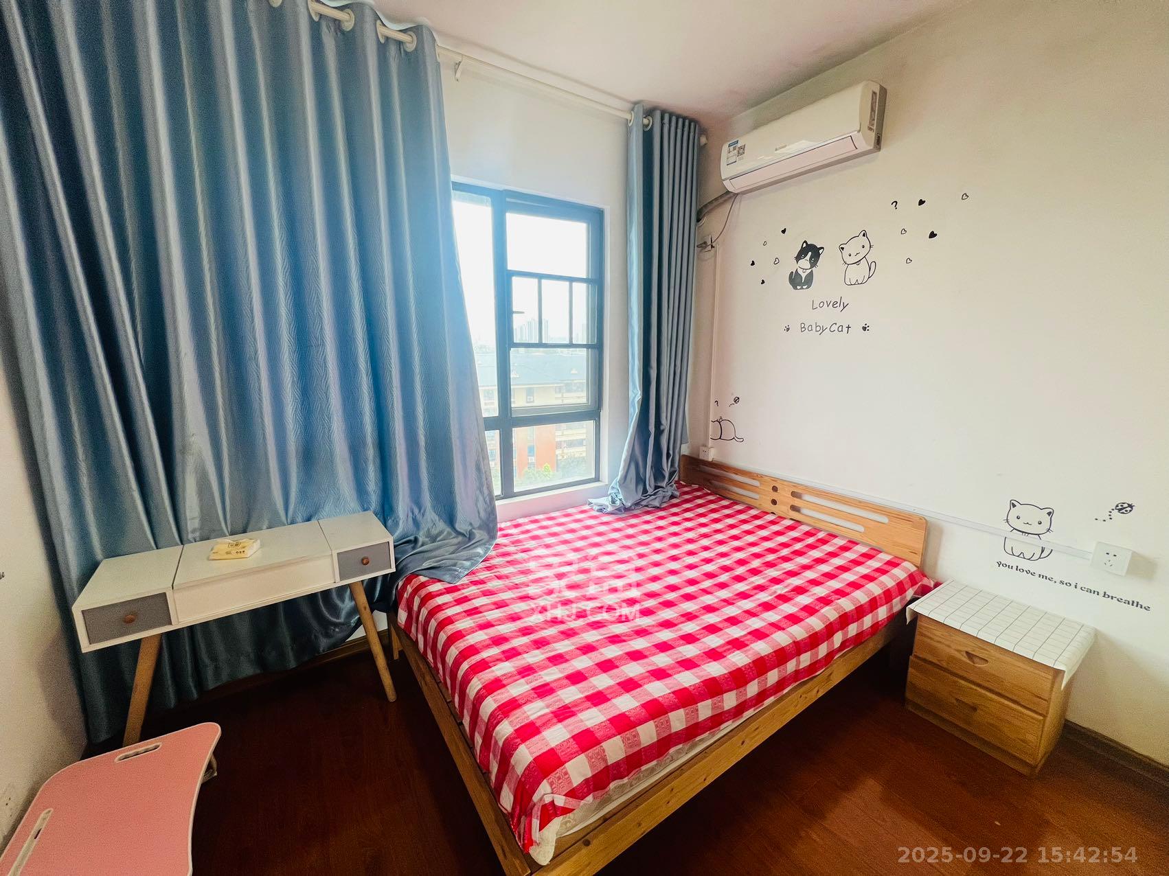 振业城二期  3室2厅2卫    3000.0元/月室内图