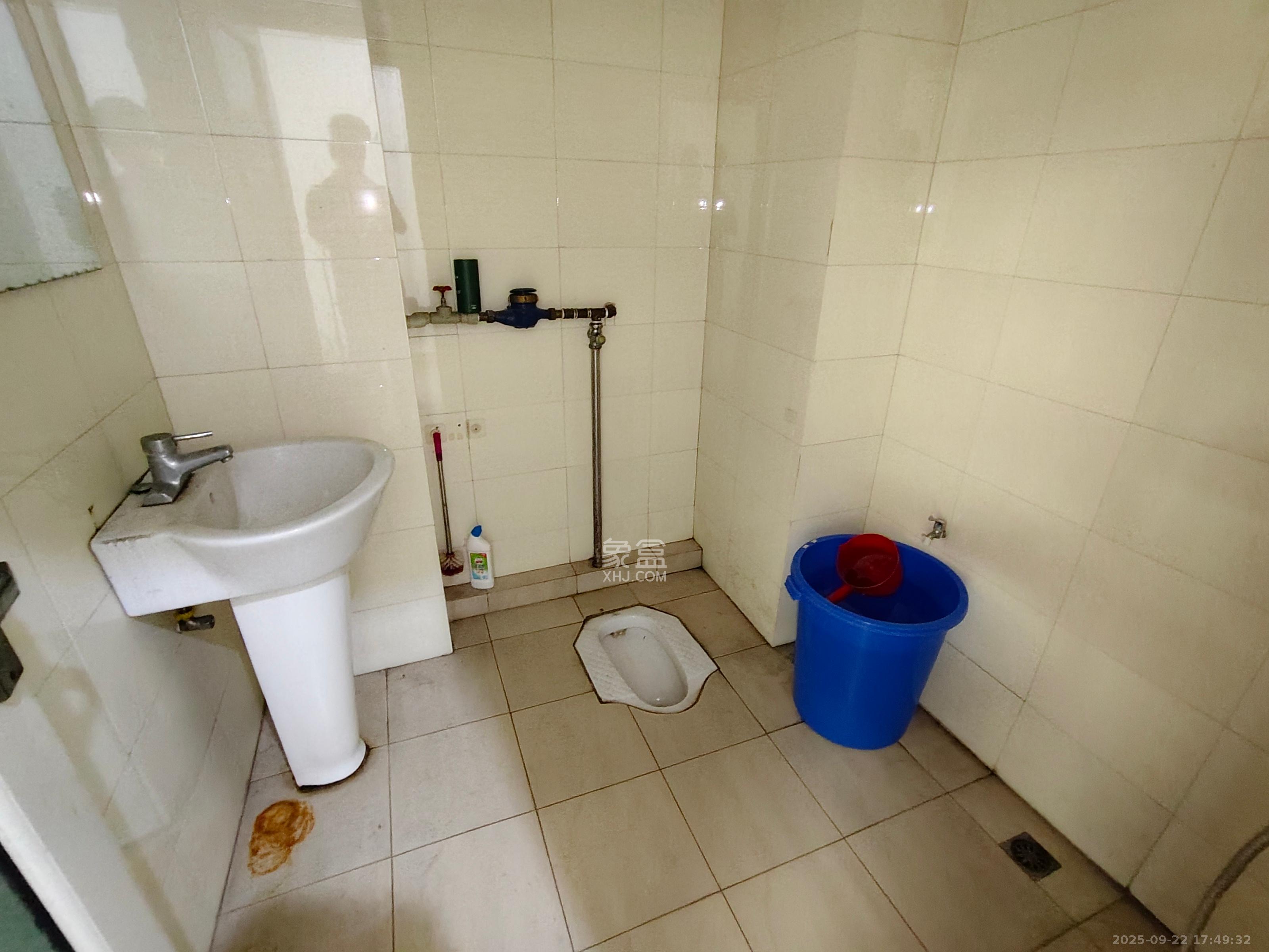 朝阳银座  1室1厅1卫    1800.0元/月室内图