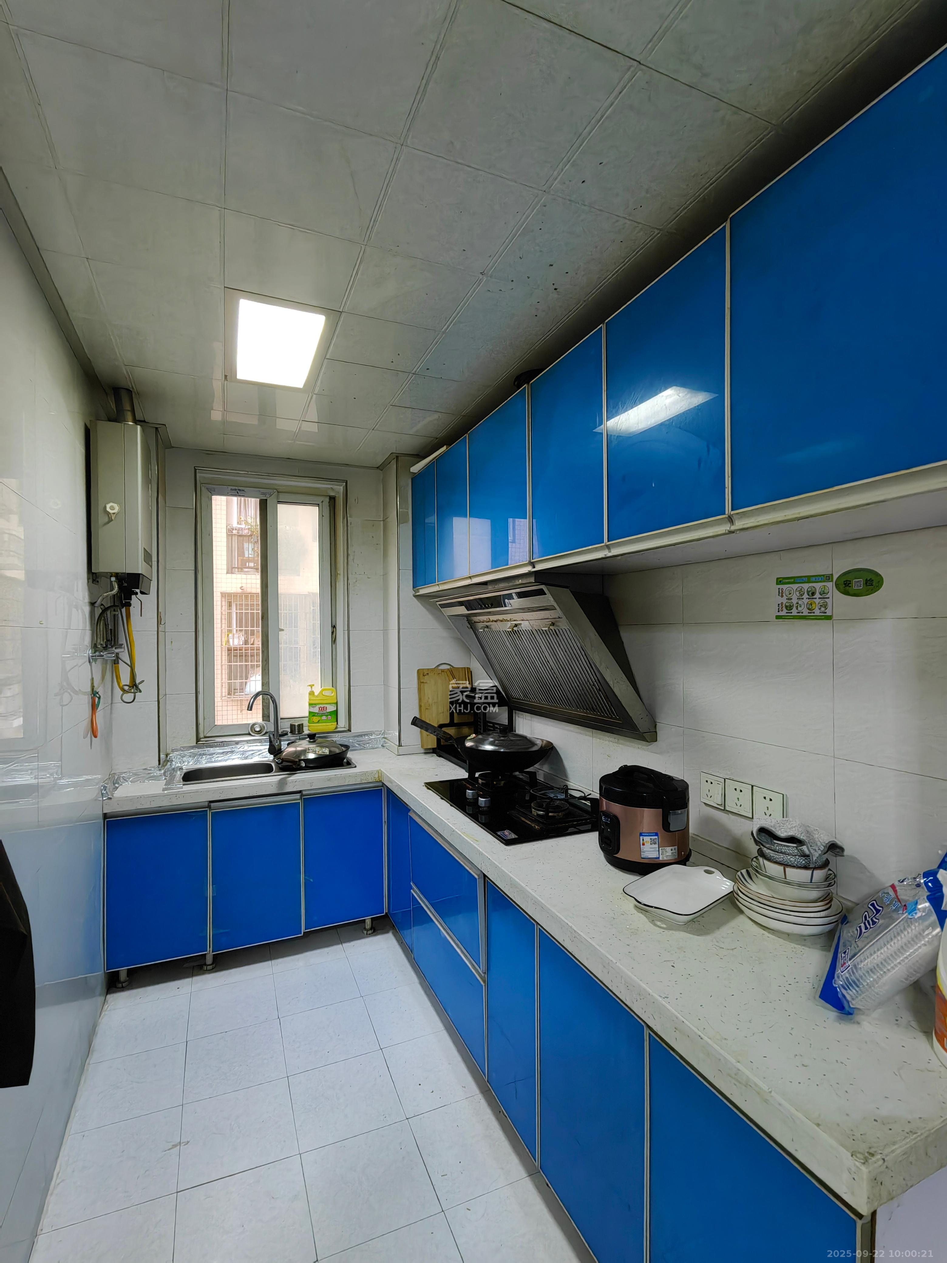 麓谷锦和园 3室2厅2卫 2100.0元/月 麓谷锦和园 3室2厅2卫 2100.0元/月室内图