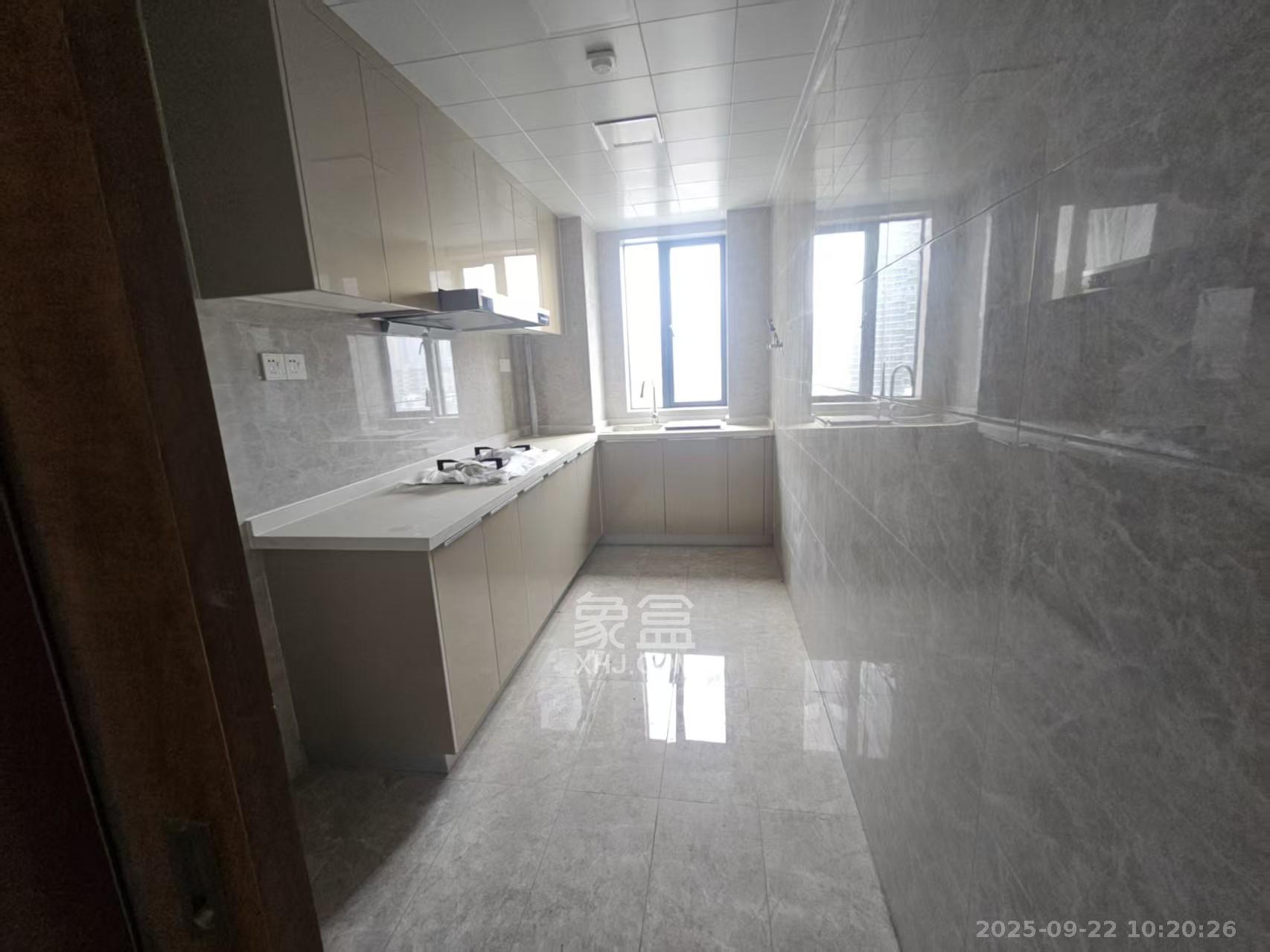 旭辉都会山 4室2厅2卫 4500.0元/月 旭辉都会山 4室2厅2卫 4500.0元/月室内图