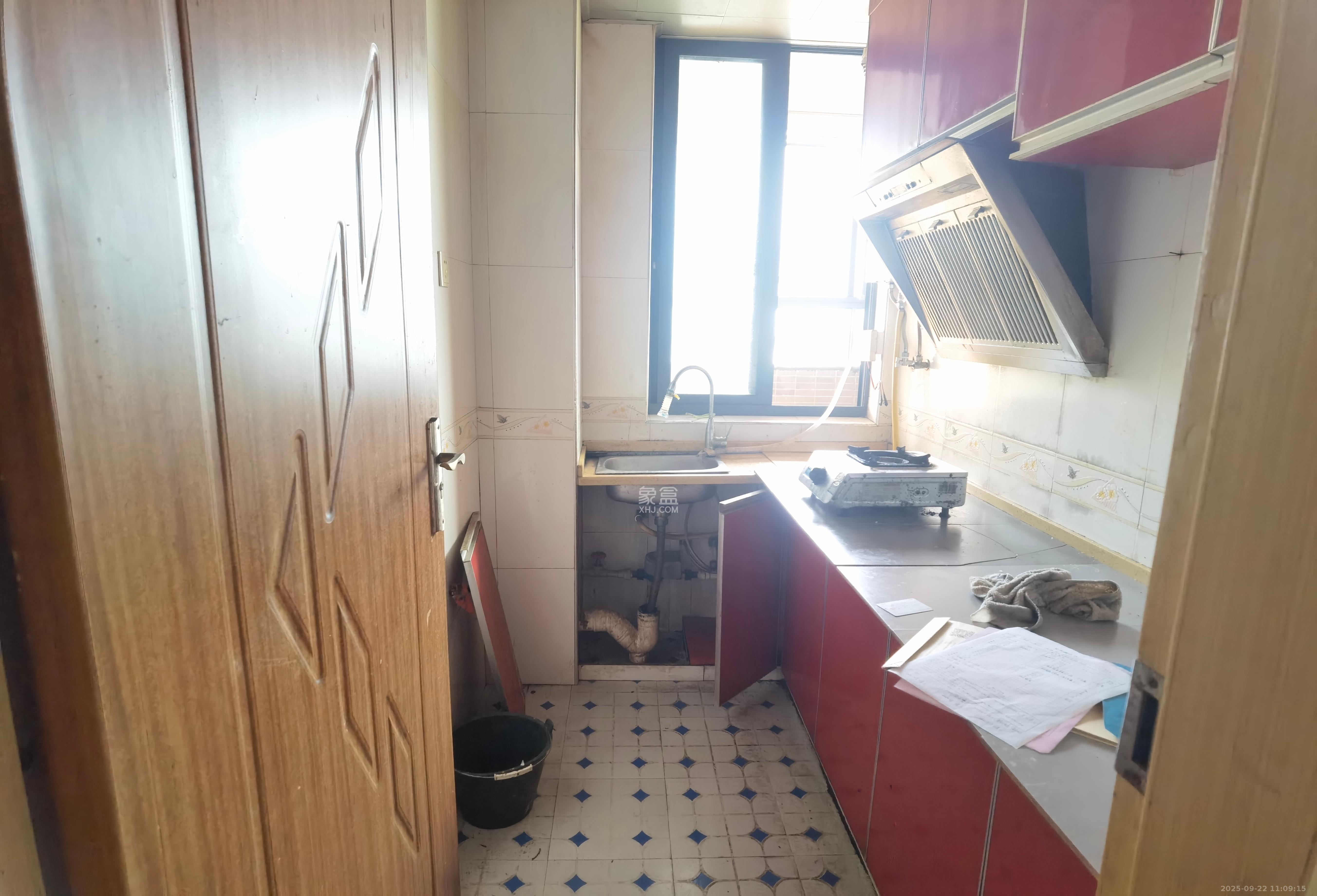 中信文化广场(中信新城二期) 2室1厅1卫 1300.0元/月 中信文化广场(中信新城二期) 2室1厅1卫 1300.0元/月室内图