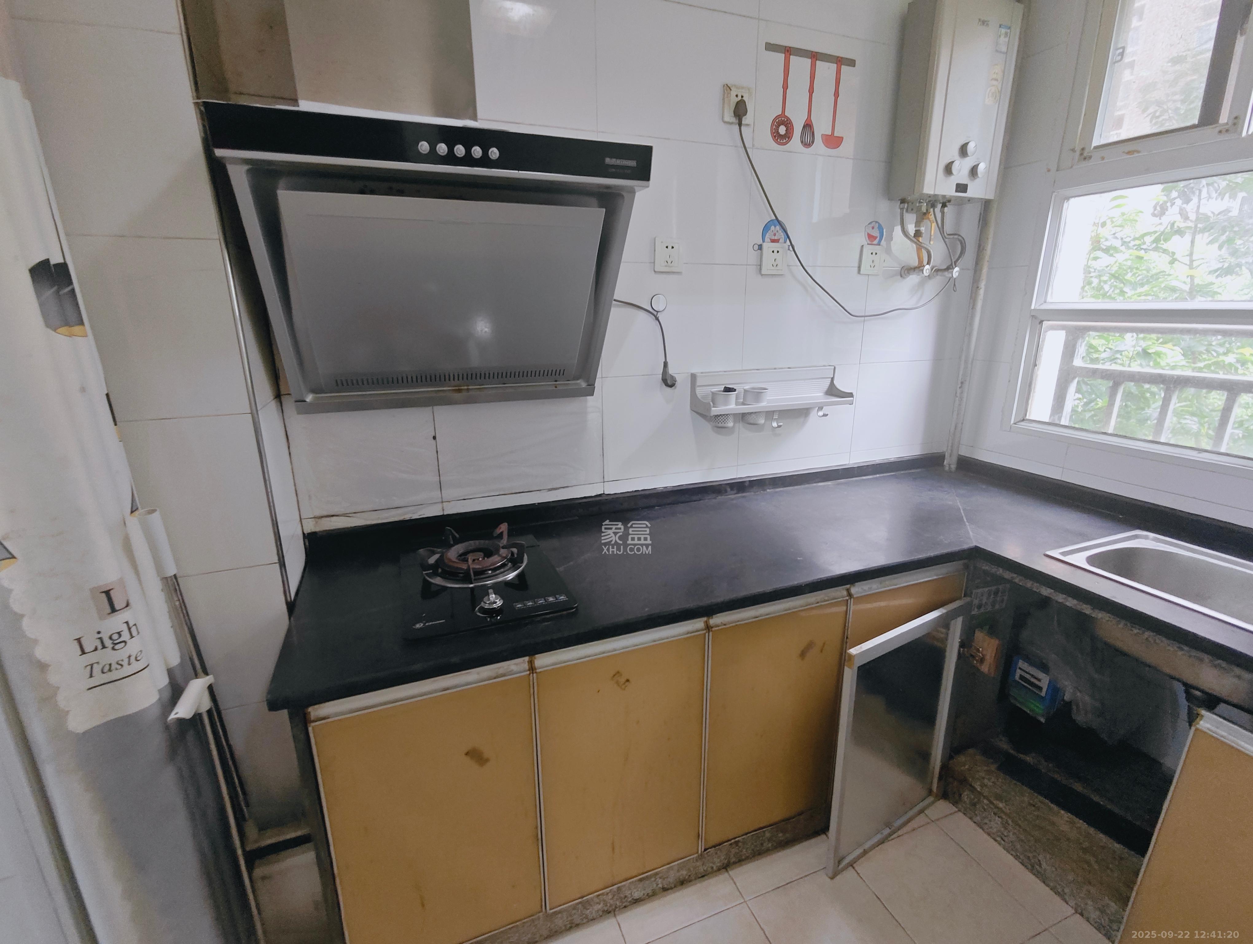 上河国际C区 1室1厅1卫 1500.0元/月 上河国际C区 1室1厅1卫 1500.0元/月室内图