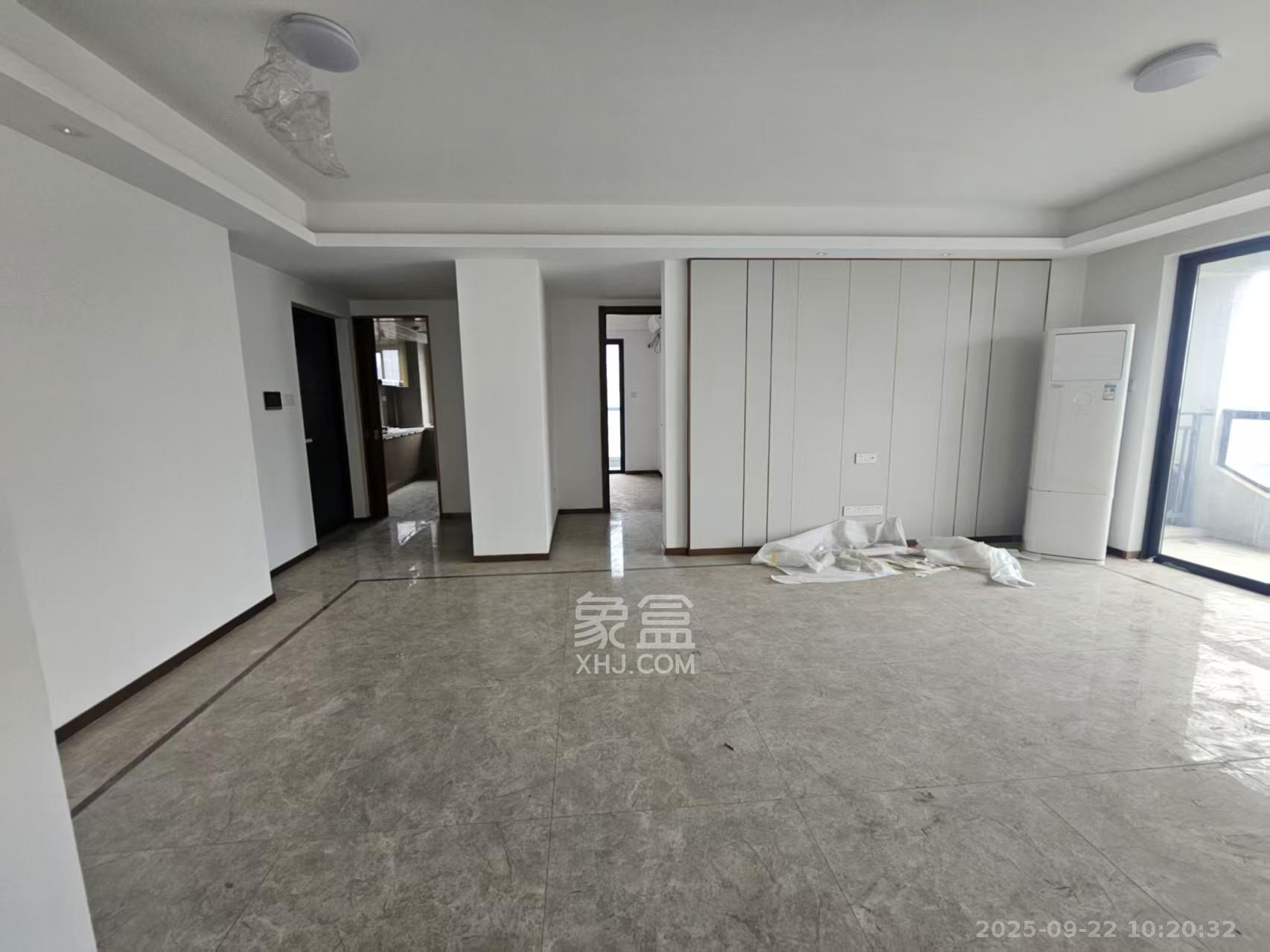 旭辉都会山  4室2厅2卫    4500.0元/月室内图