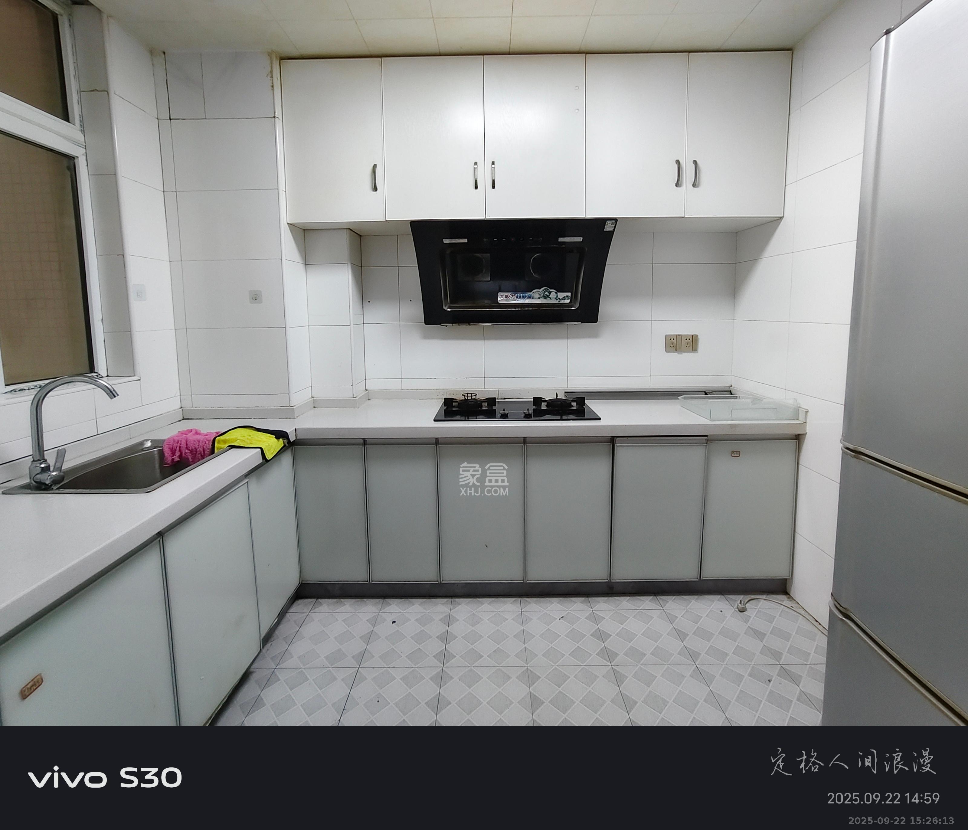 长城宾馆宿舍 3室2厅1卫 3200.0元/月 长城宾馆宿舍 3室2厅1卫 3200.0元/月室内图