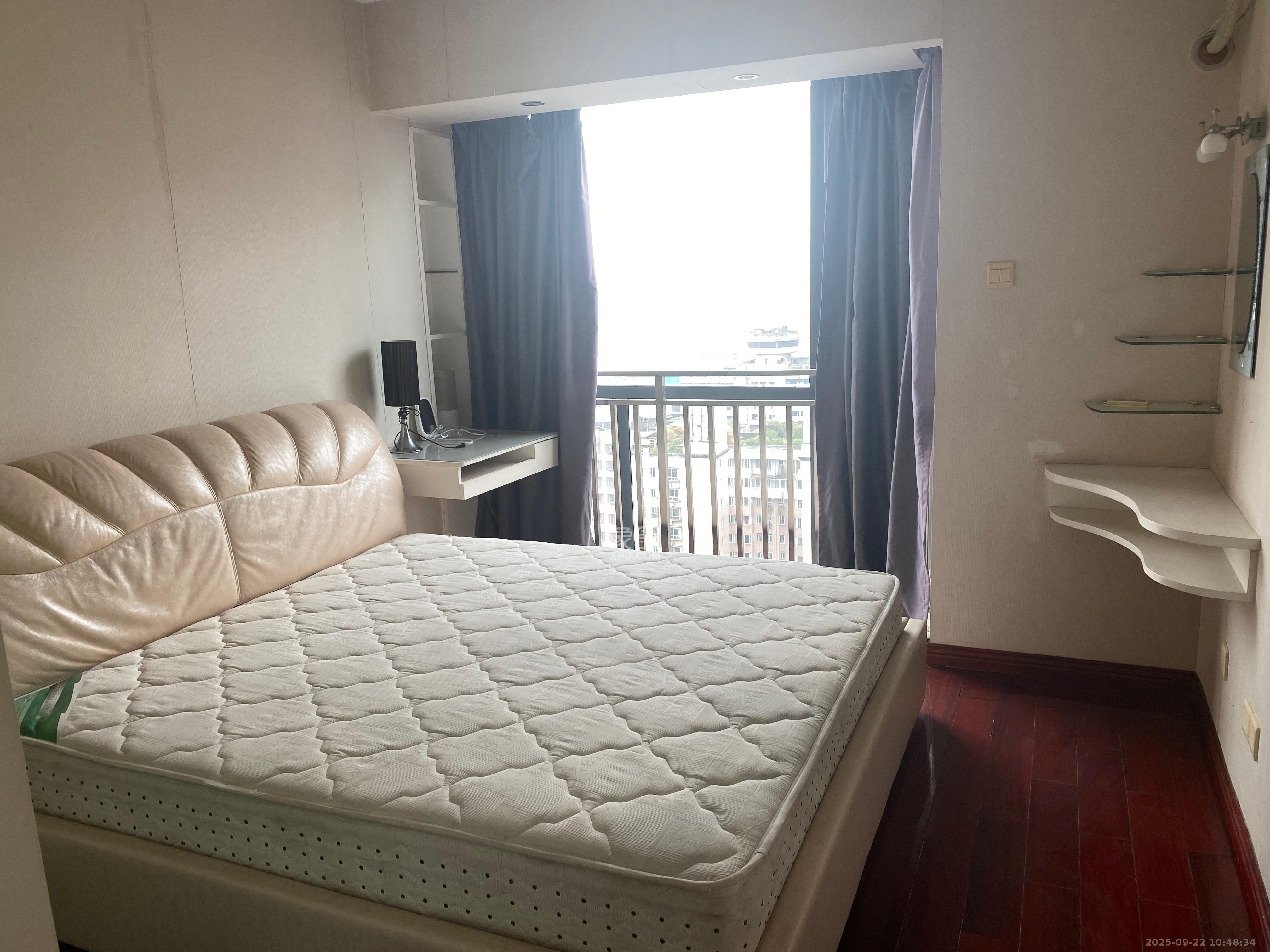 湘域中央 2室1厅1卫 3200.0元/月 湘域中央 2室1厅1卫 3200.0元/月室内图