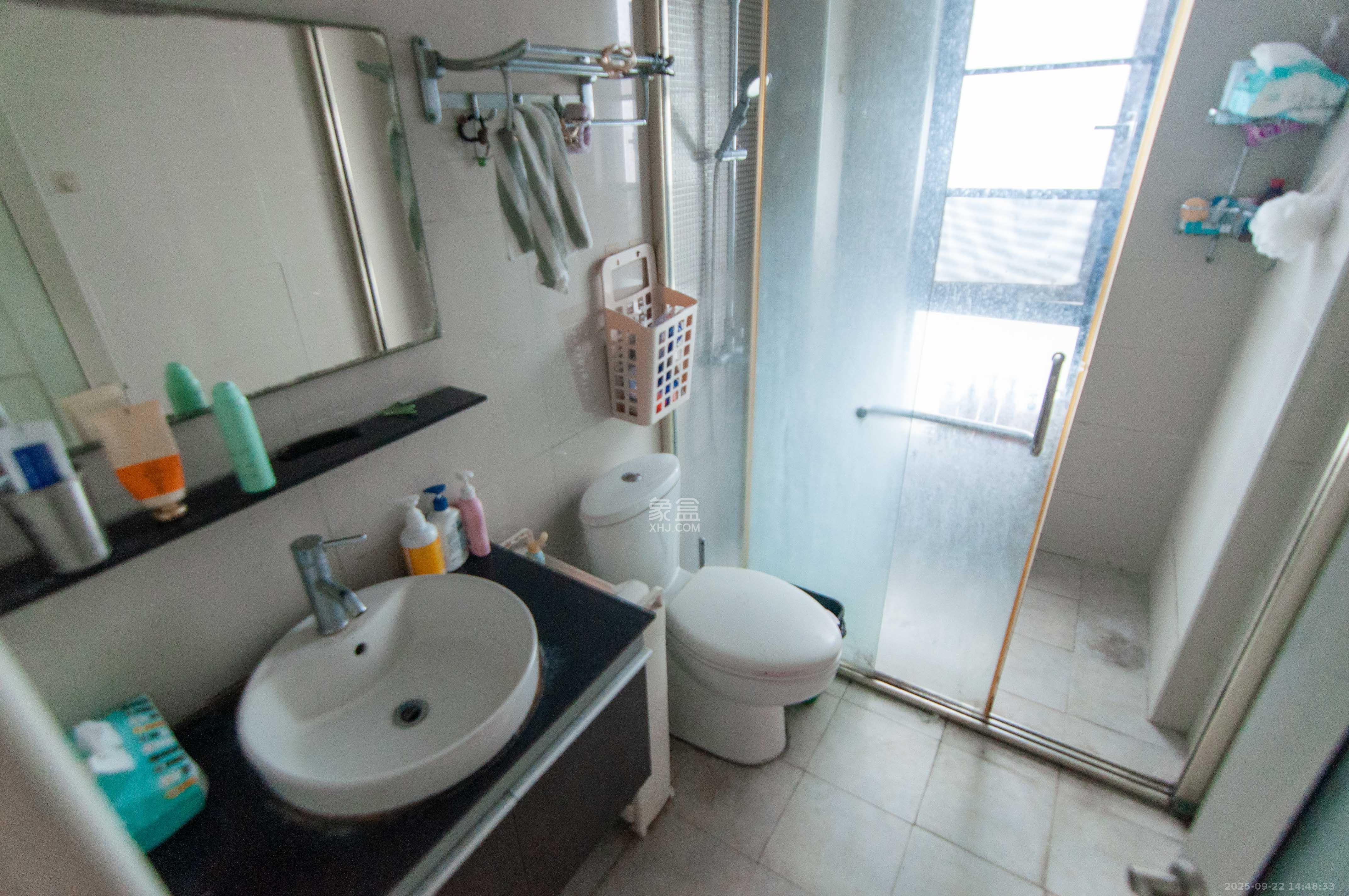 达美D6区  3室2厅2卫    87.0万 达美D6区  3室2厅2卫    87.0万卫生间