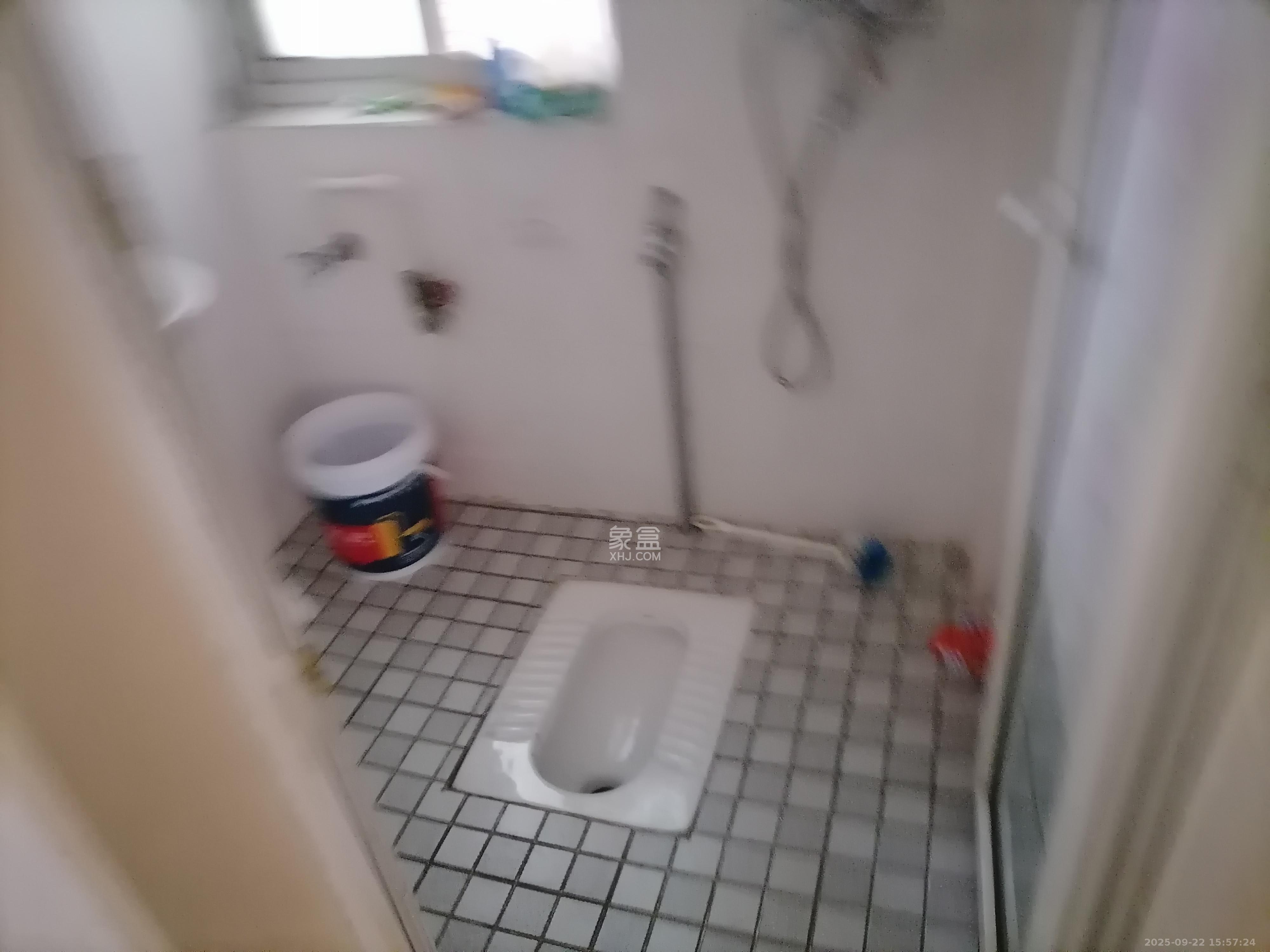 滨江美寓(滨江丽园) 3室2厅2卫 2400.0元/月 滨江美寓(滨江丽园) 3室2厅2卫 2400.0元/月室内图