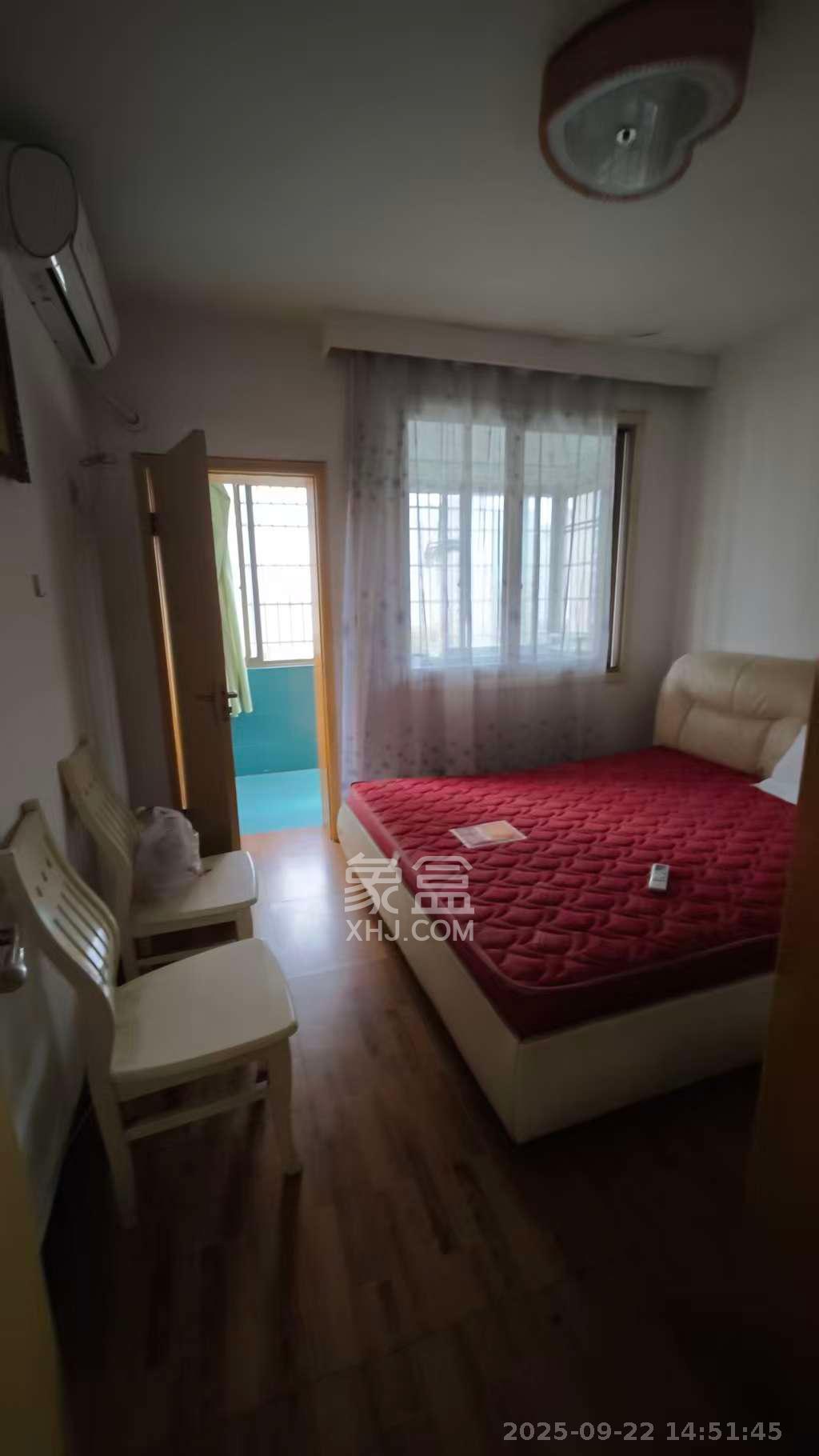 黄泥岭社区  3室2厅1卫    1800.0元/月室内图