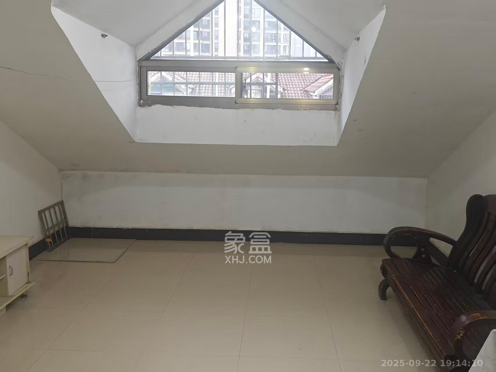 花桥钢材市场（花桥小区）  2室2厅1卫    900.0元/月室内图