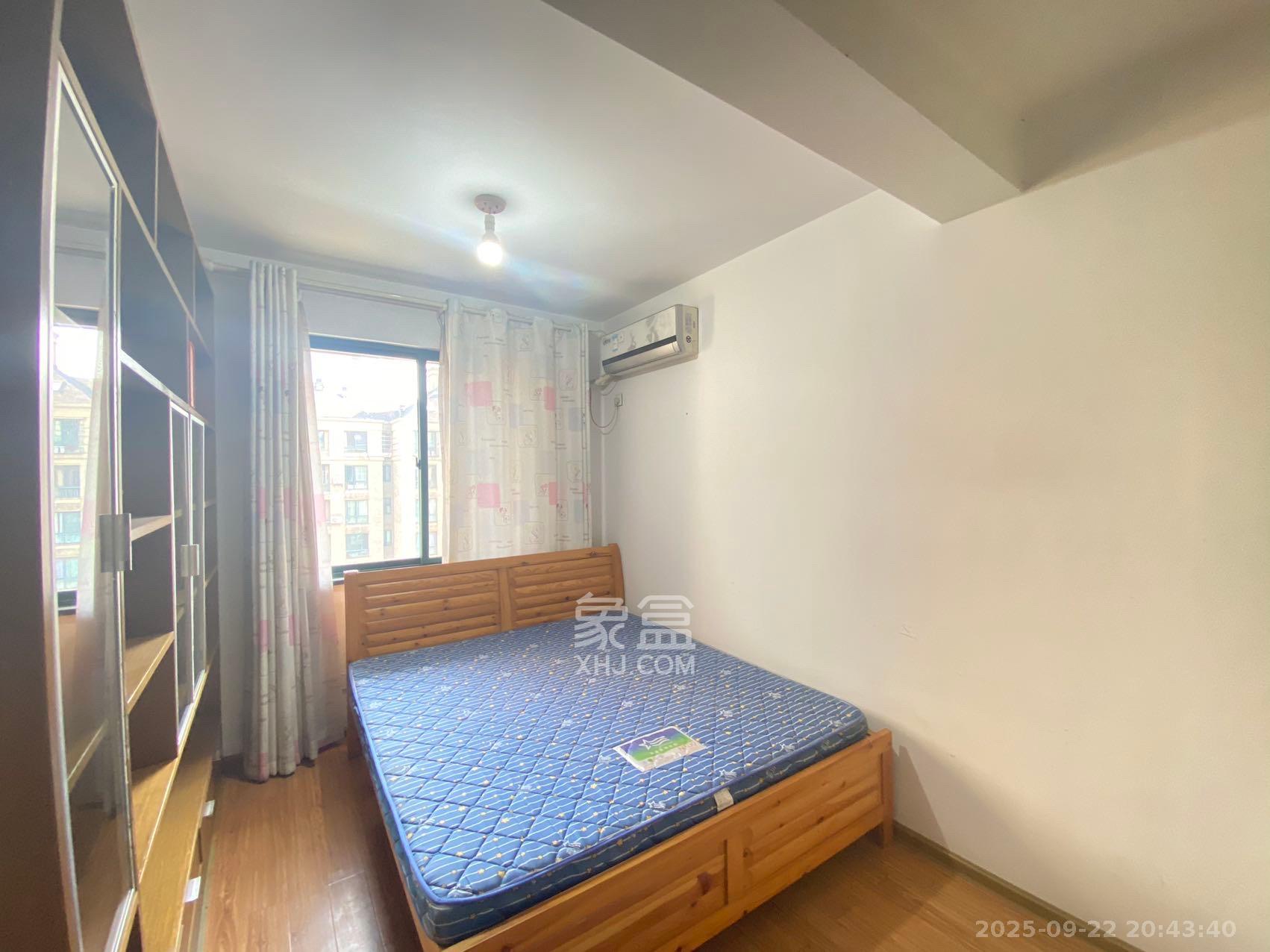 星城世家  4室2厅2卫    4200.0元/月室内图