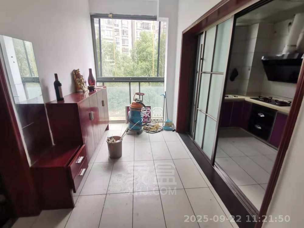 紫苑江岸 3室2厅2卫 1500.0元/月 紫苑江岸 3室2厅2卫 1500.0元/月小区图