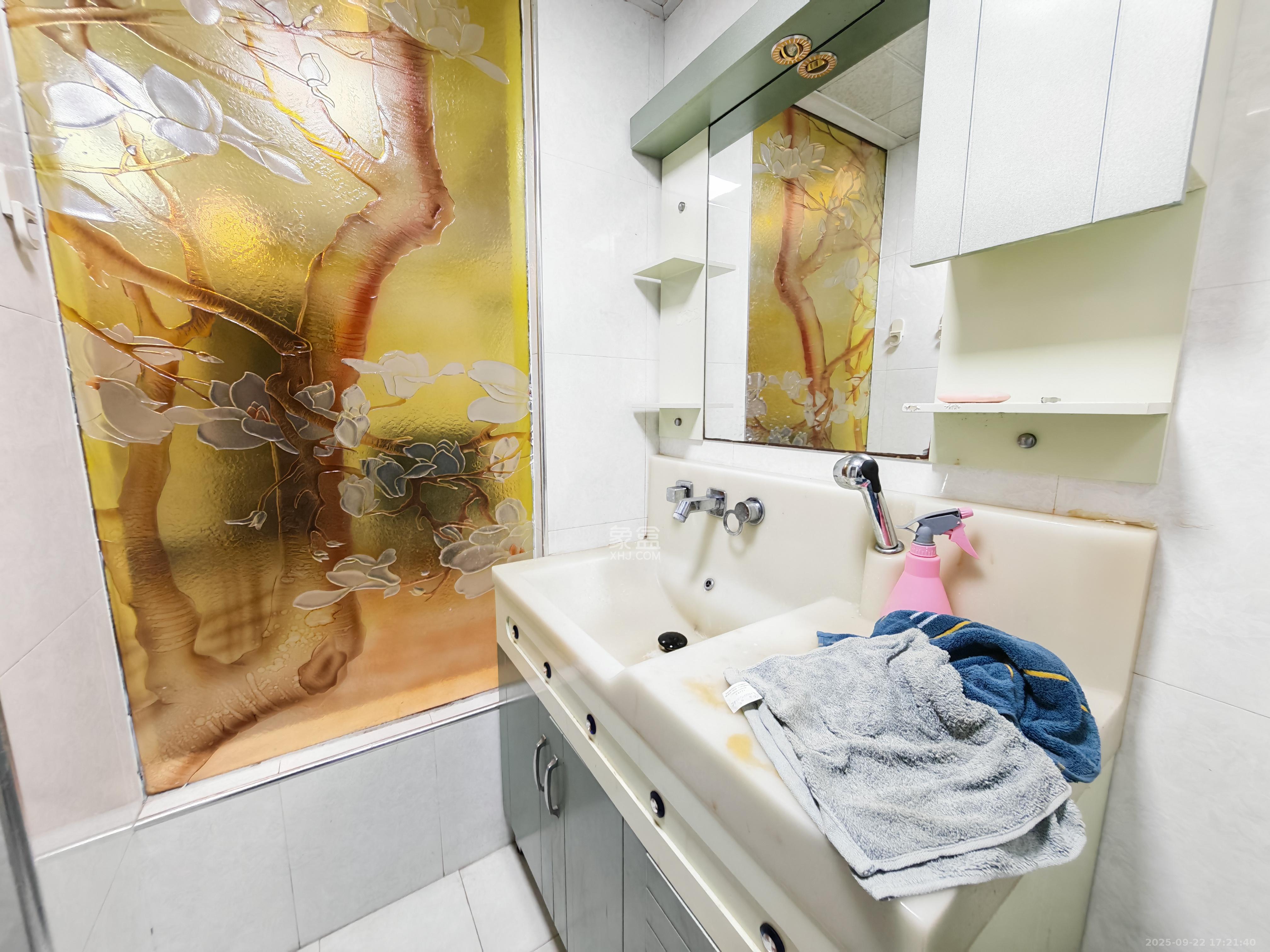 亚商国际 1室1厅1卫 2200.0元/月 亚商国际 1室1厅1卫 2200.0元/月室内图