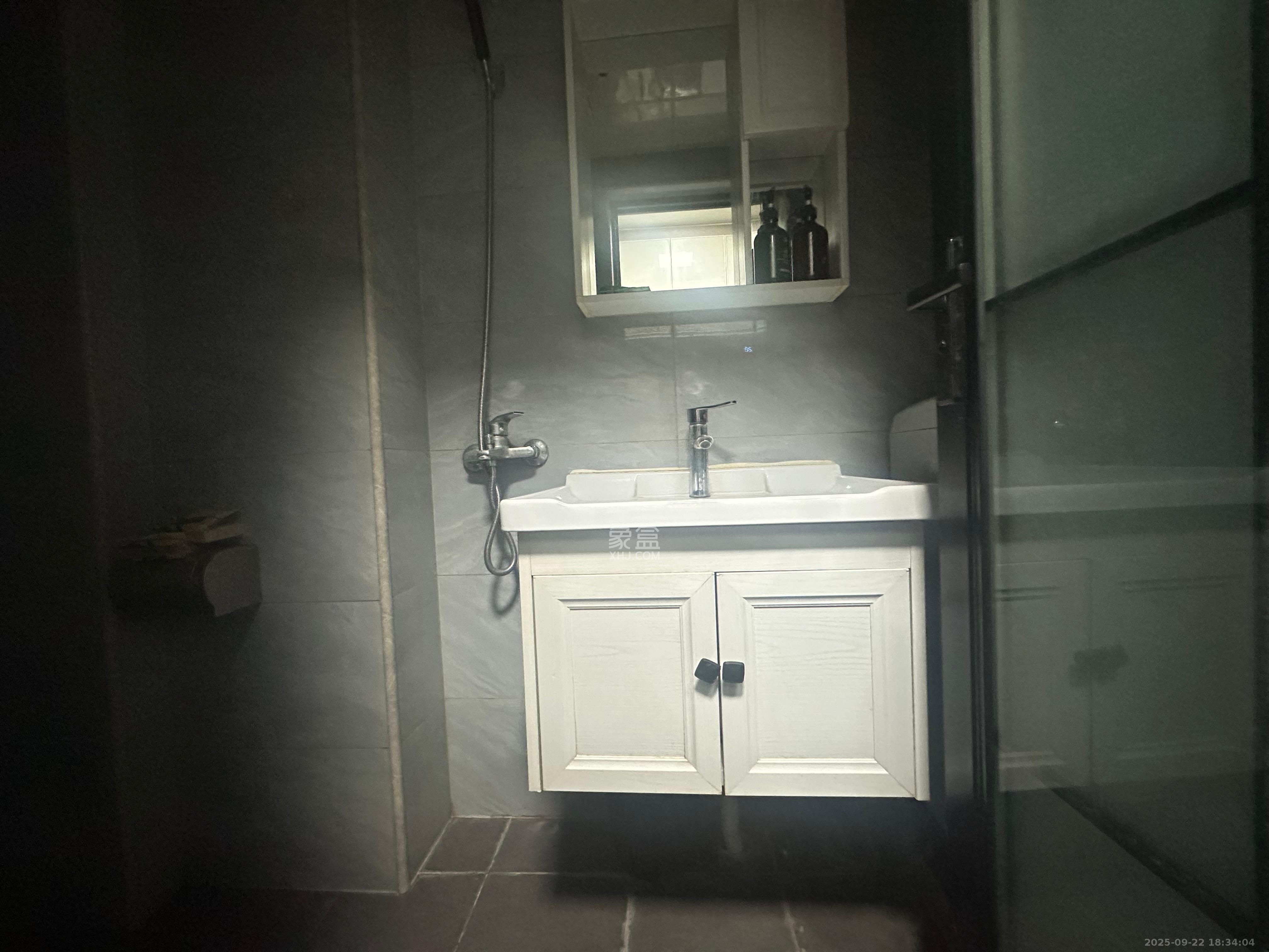 保利麓谷林语I区  1室1厅1卫    1450.0元/月户型图