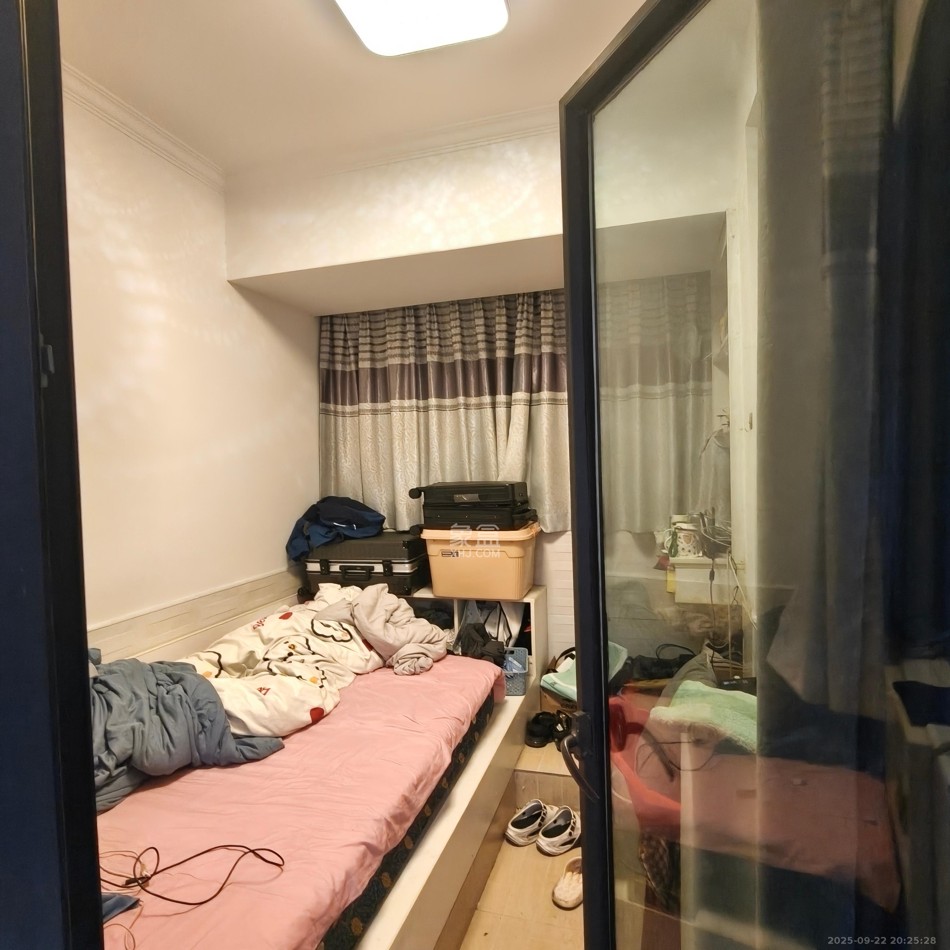 康斯丹郡(融程领秀佳园)  3室2厅1卫    2200.0元/月 康斯丹郡(融程领秀佳园)  3室2厅1卫    2200.0元/月室内图