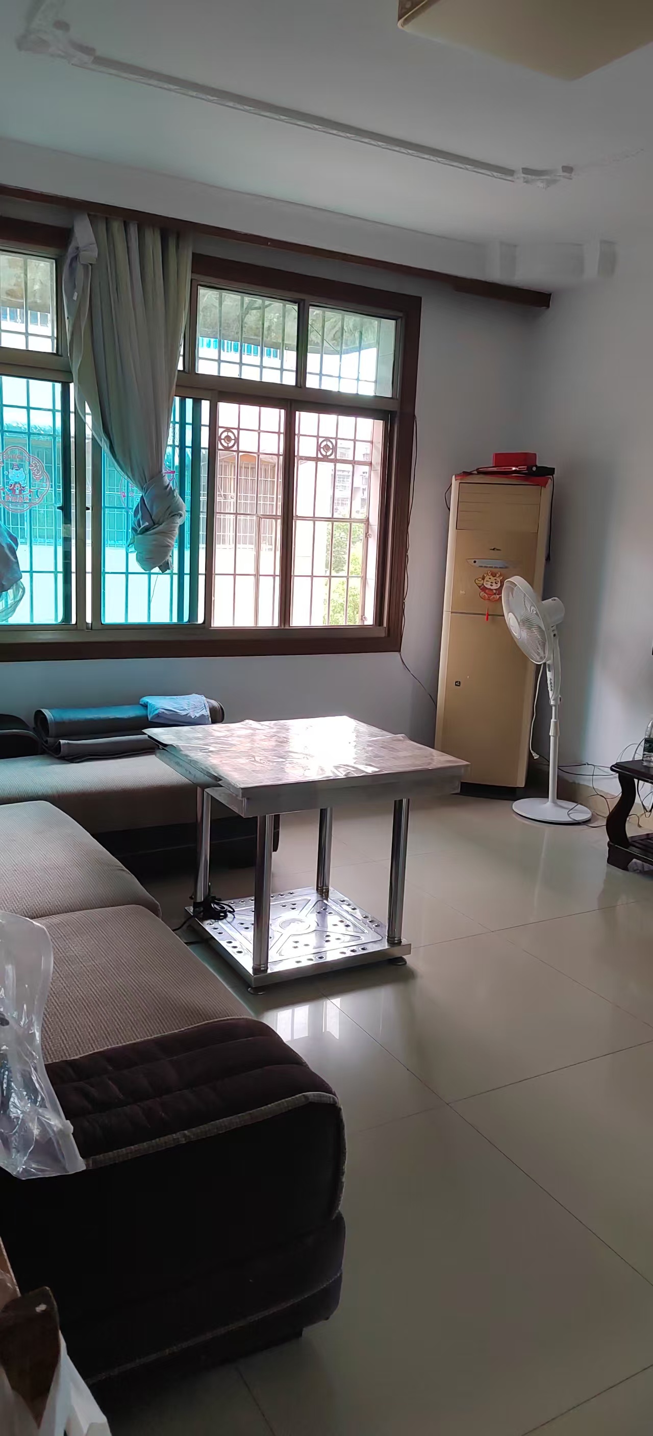 五金百货小区 3室2厅1卫 850.0元/月 五金百货小区 3室2厅1卫 850.0元/月室内图