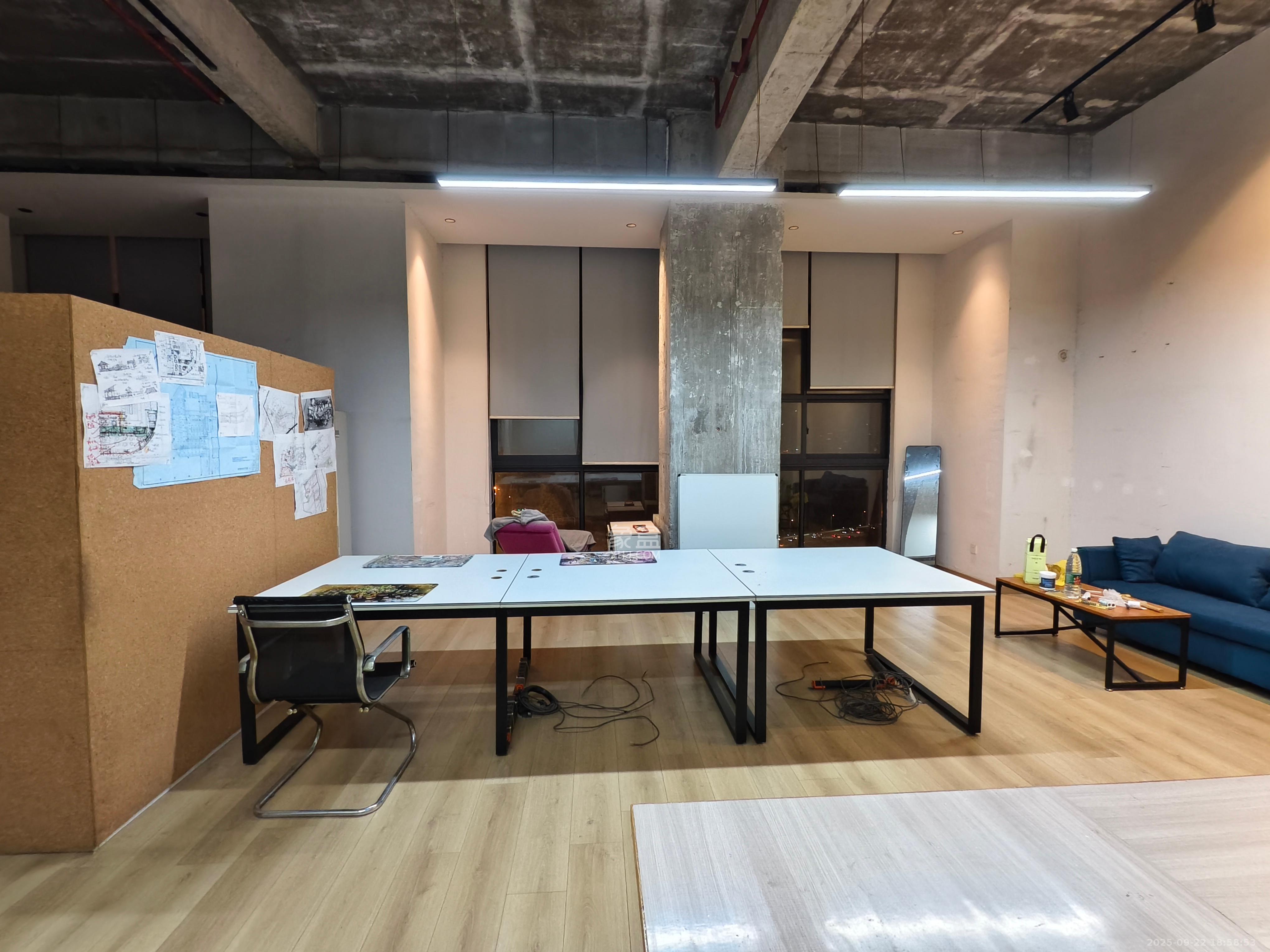 兰亭湾畔 3室1厅1卫 3500.0元/月 兰亭湾畔 3室1厅1卫 3500.0元/月室内图