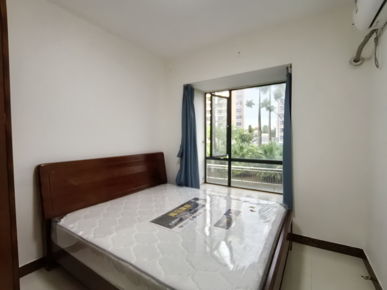 海韵四合院 3室2厅2卫 2600.0元/月 海韵四合院 3室2厅2卫 2600.0元/月室内图