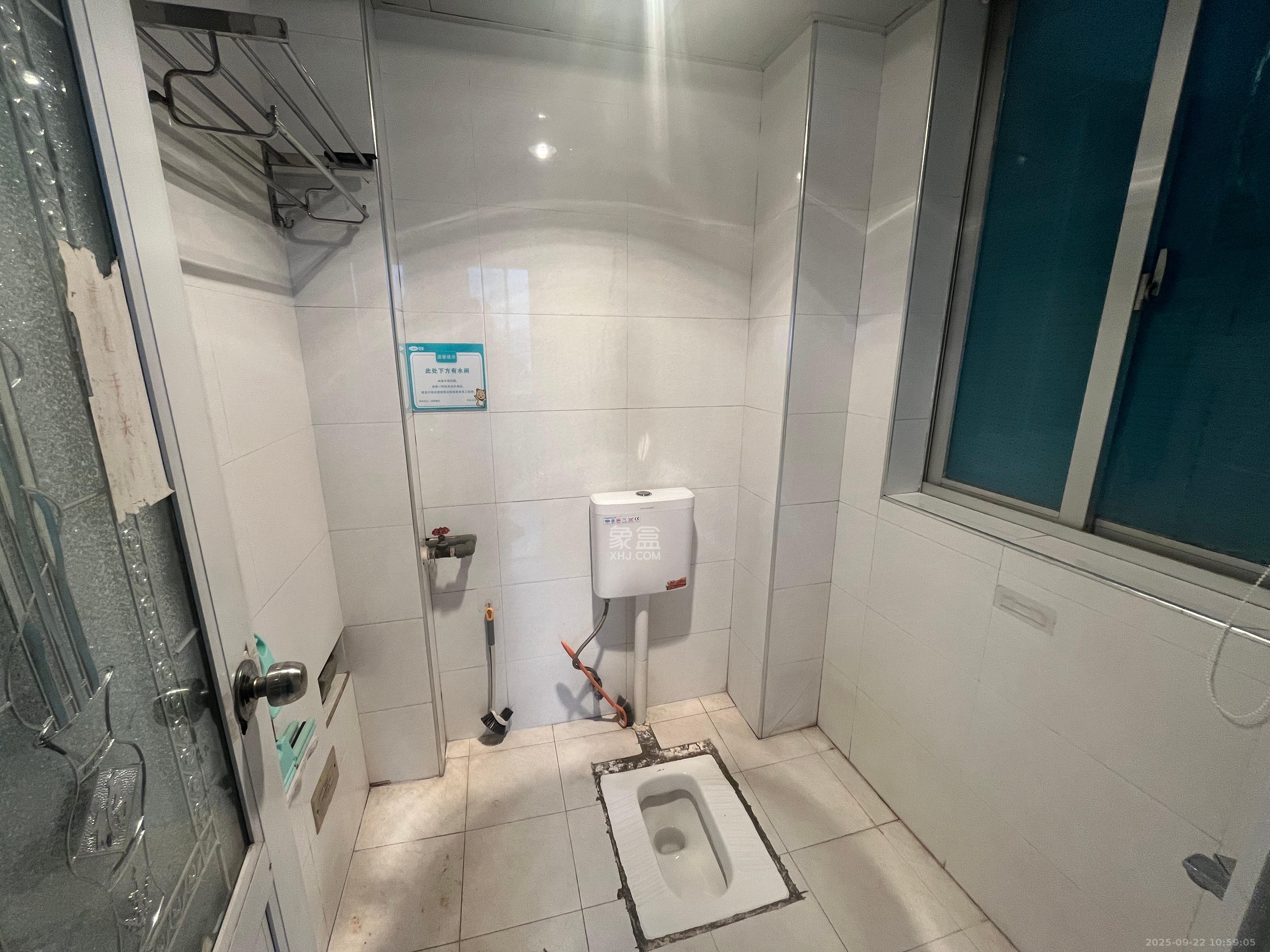 上河国际B座  2室2厅1卫    2100.0元/月室内图