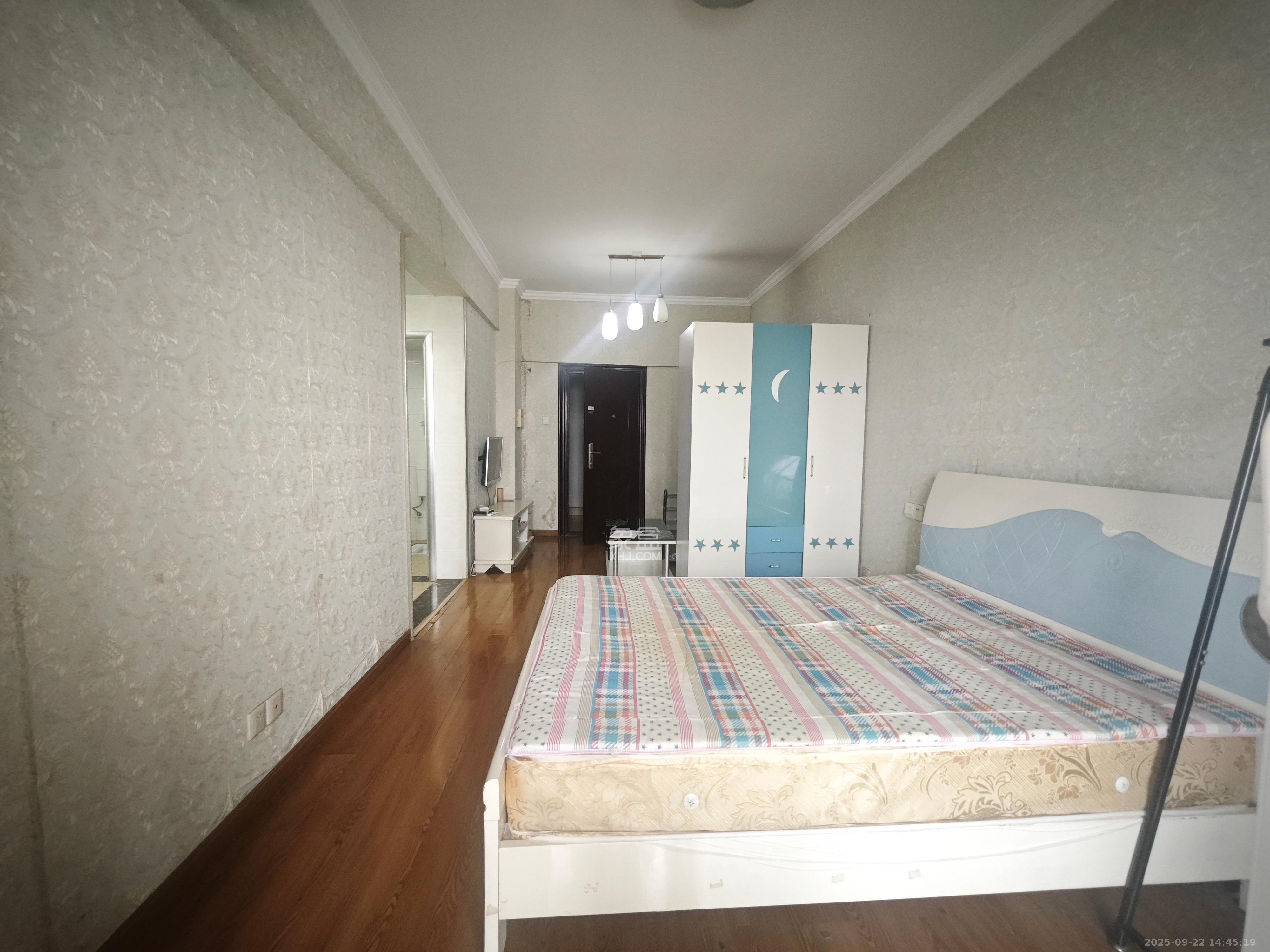 爵士湘 1室1厅1卫 1200.0元/月 爵士湘 1室1厅1卫 1200.0元/月室内图