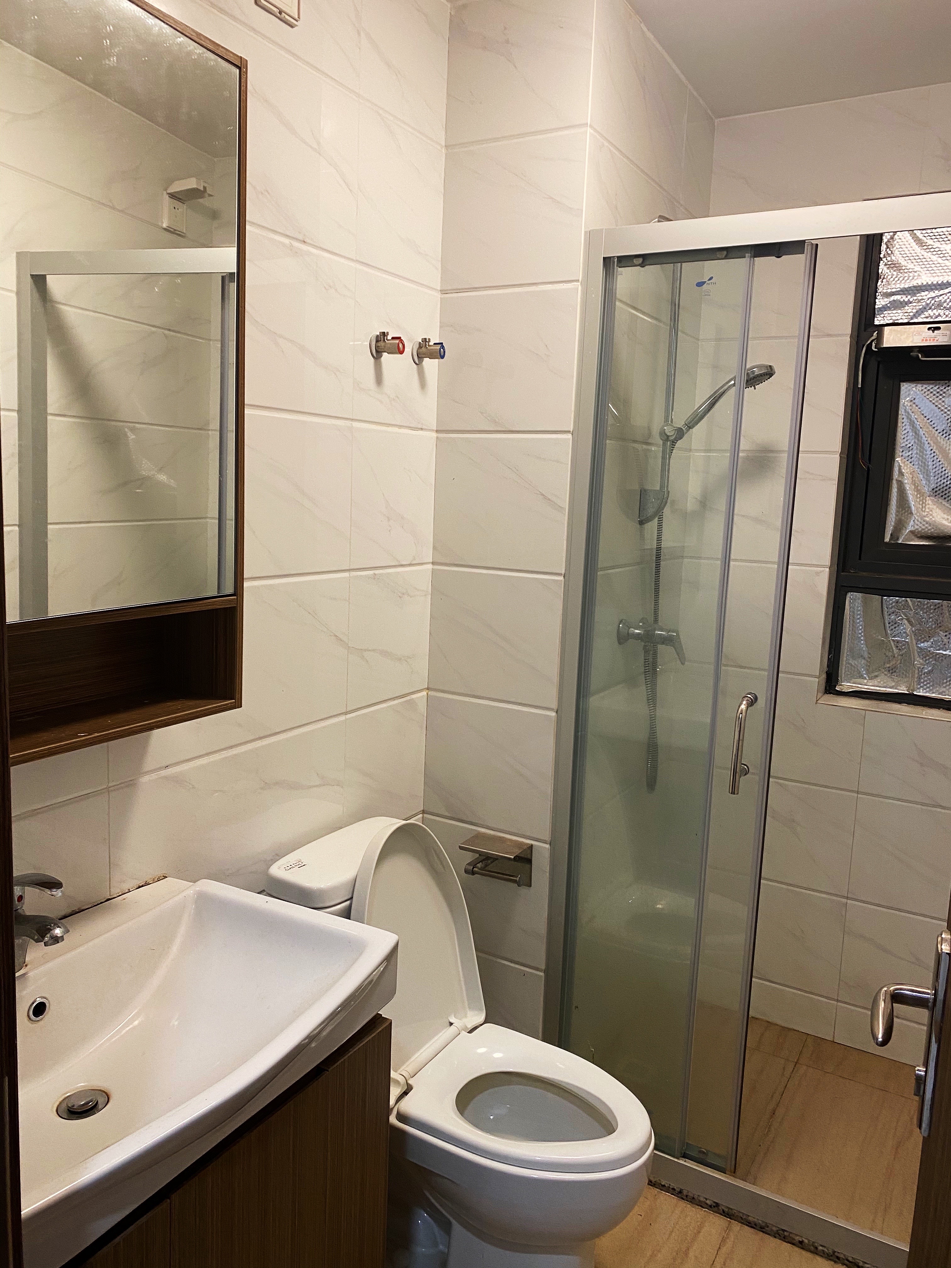 碧桂园一、二期(中央首府) 3室2厅2卫 2500.0元/月 碧桂园一、二期(中央首府) 3室2厅2卫 2500.0元/月室内图