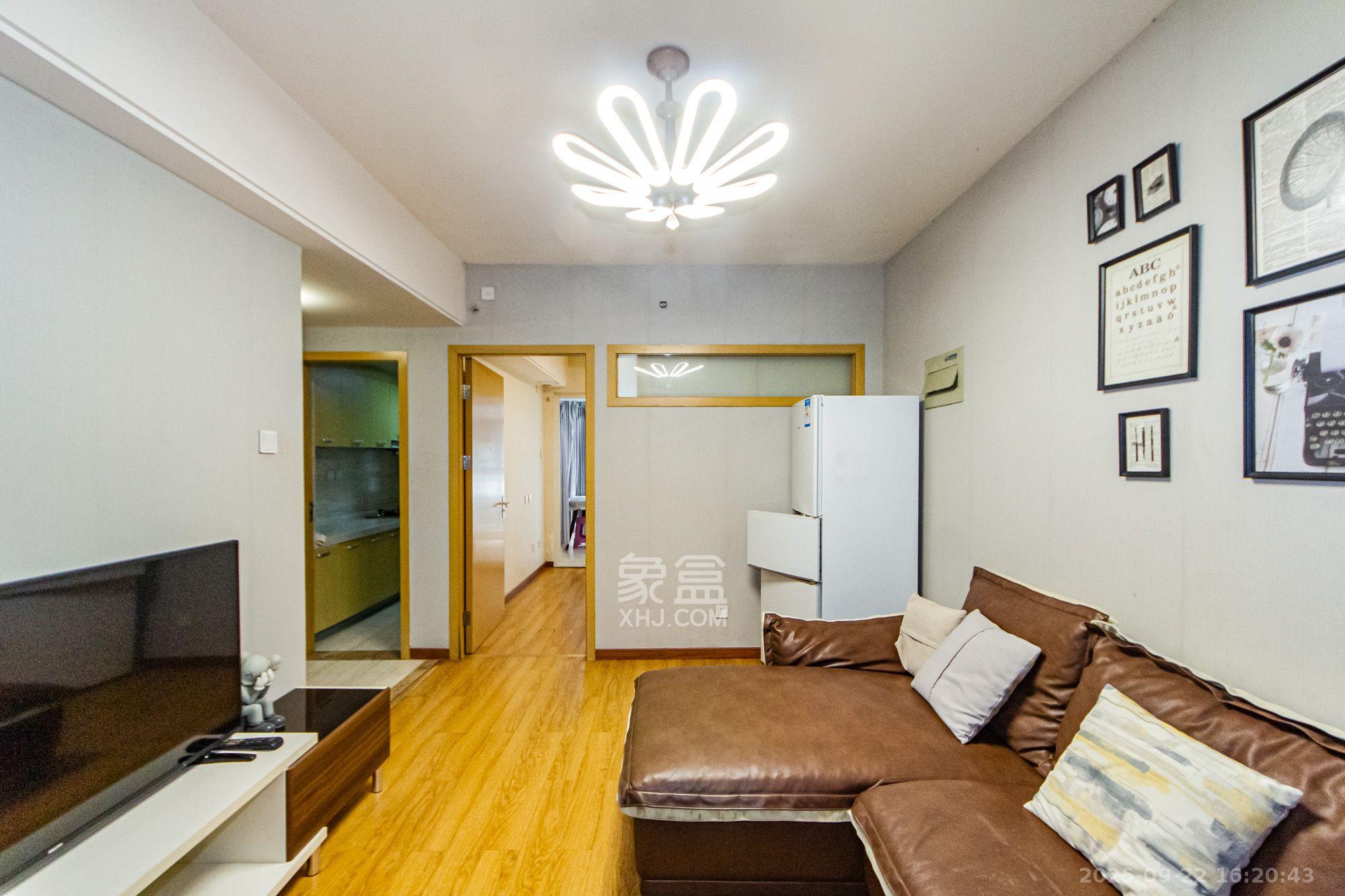 北辰三角洲E3区  1室1厅1卫    2300.0元/月 北辰三角洲E3区  1室1厅1卫    2300.0元/月