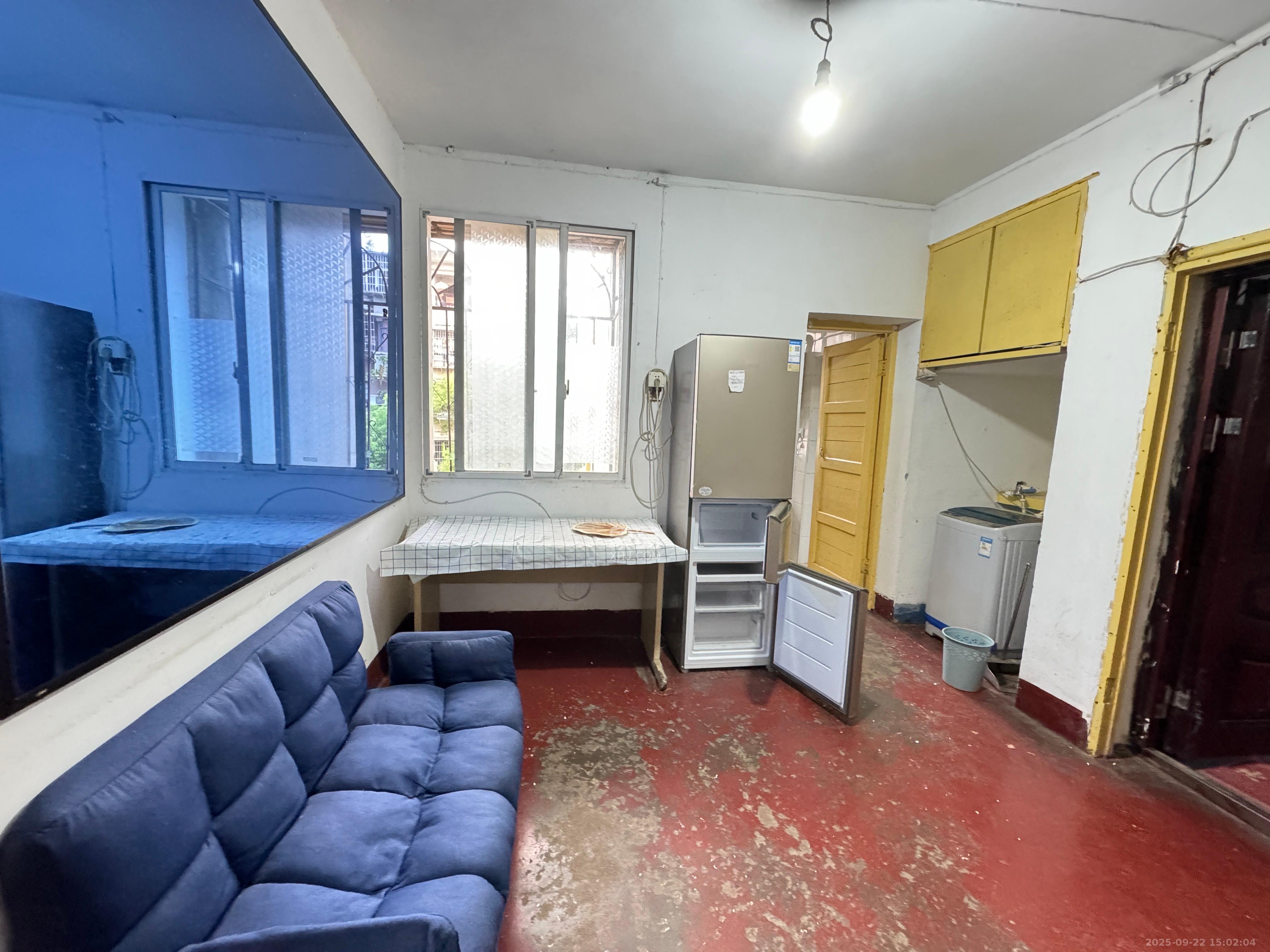 望月湖小区九片 3室1厅1卫 2200.0元/月 望月湖小区九片 3室1厅1卫 2200.0元/月室内图