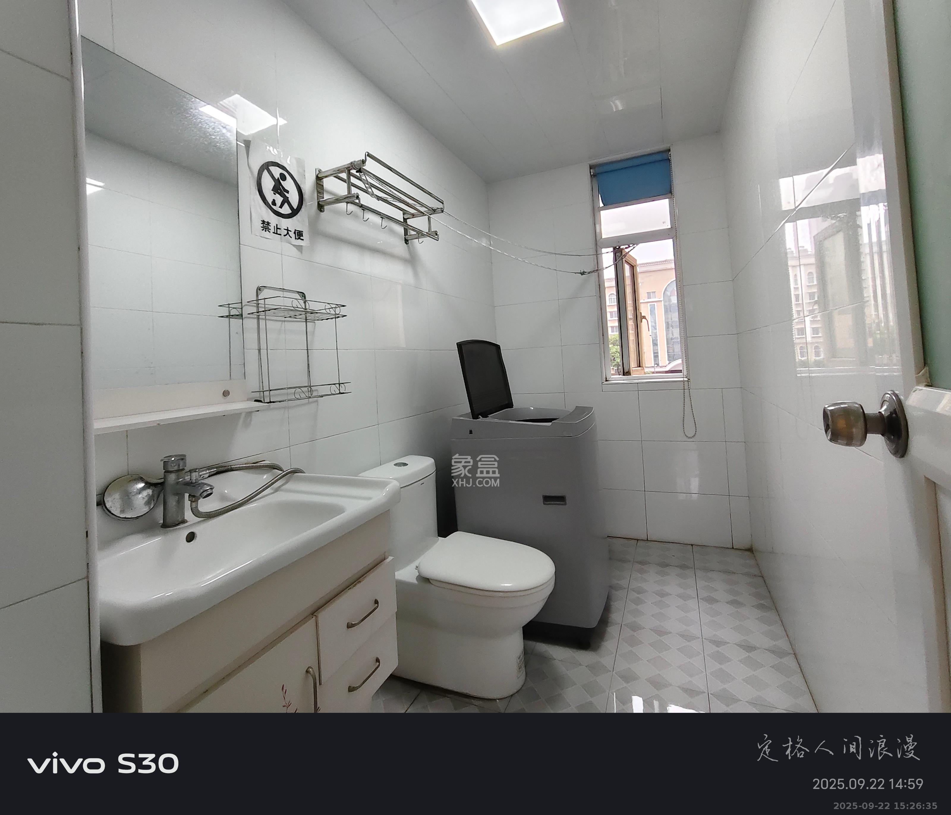 长城宾馆宿舍 3室2厅1卫 3200.0元/月 长城宾馆宿舍 3室2厅1卫 3200.0元/月室内图