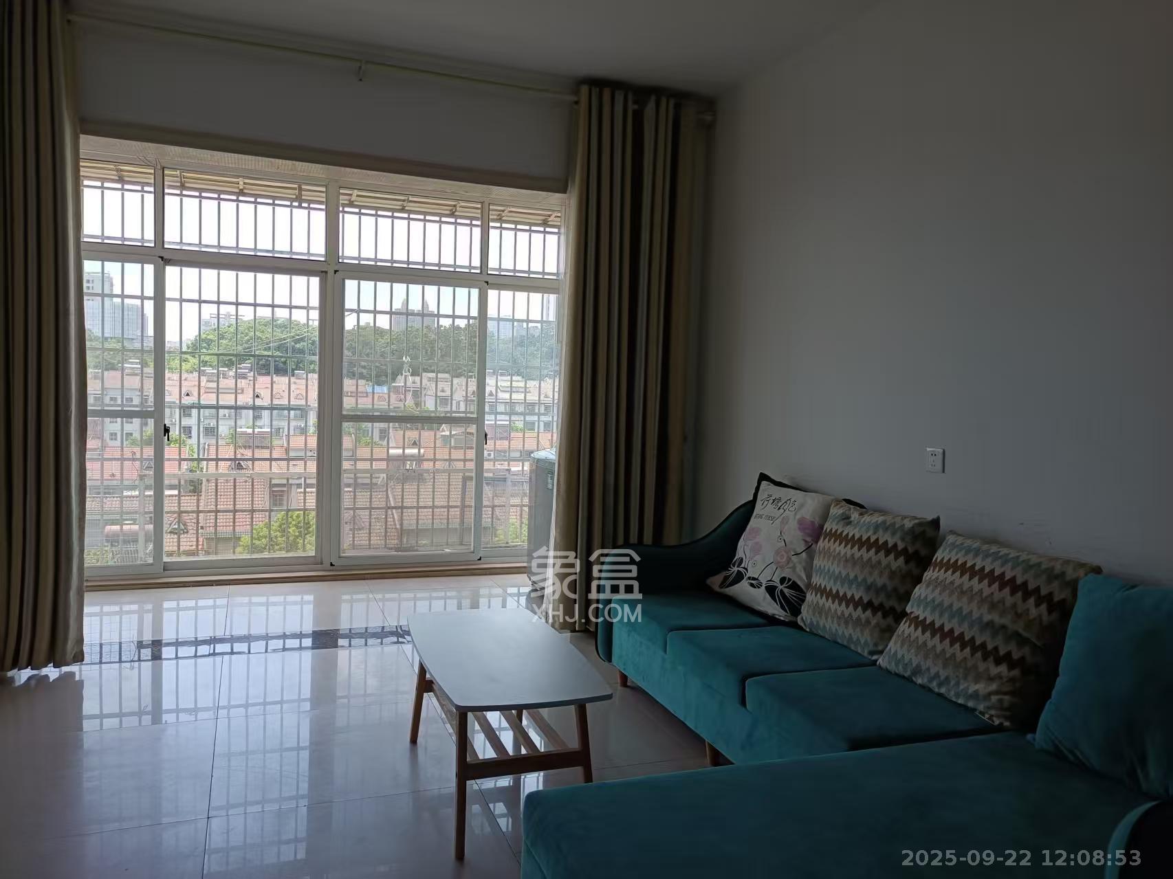 粟塘小区  2室1厅1卫    2100.0元/月室内图