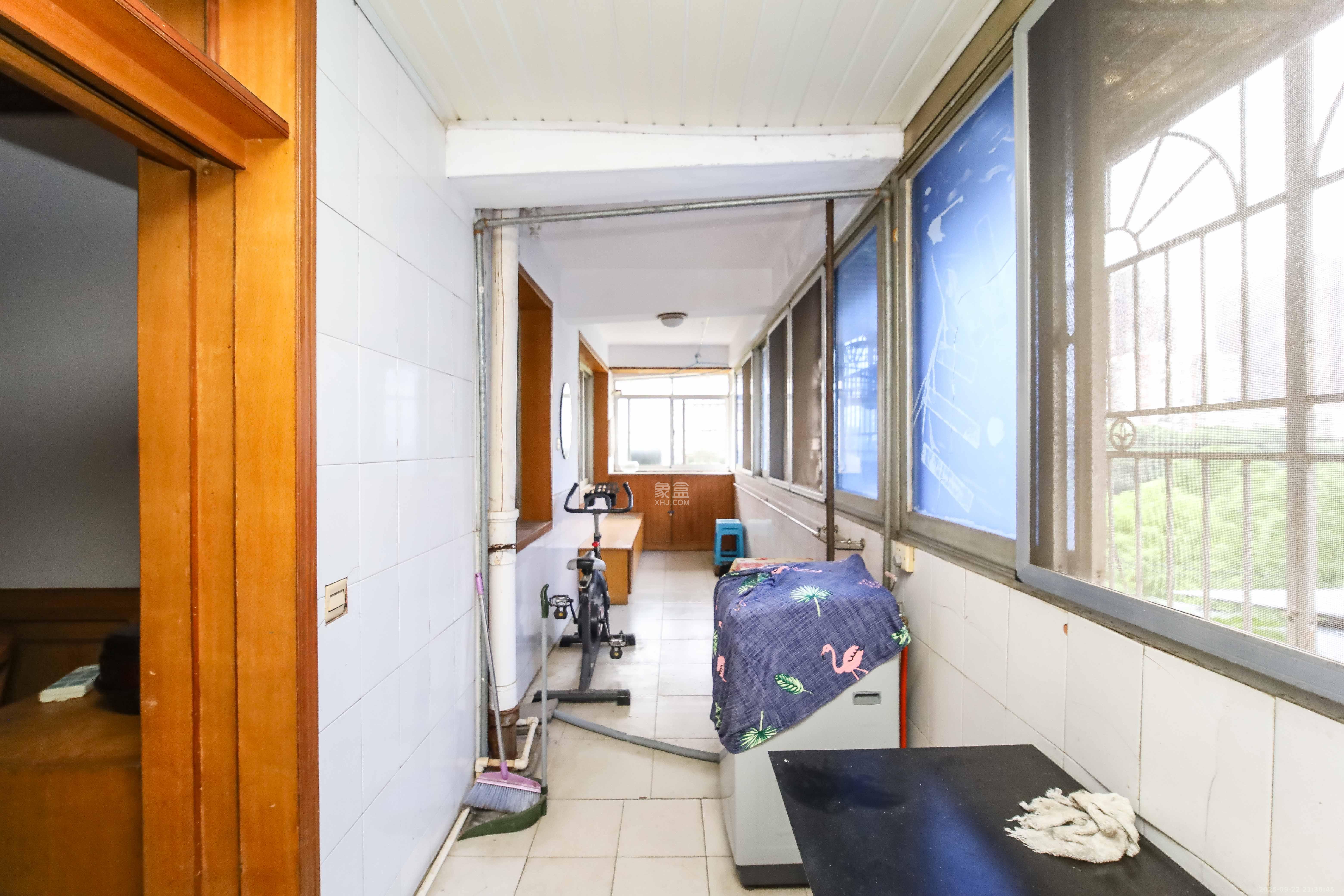 安泰新村 2室1厅1卫 38.0万 安泰新村 2室1厅1卫 38.0万阳台