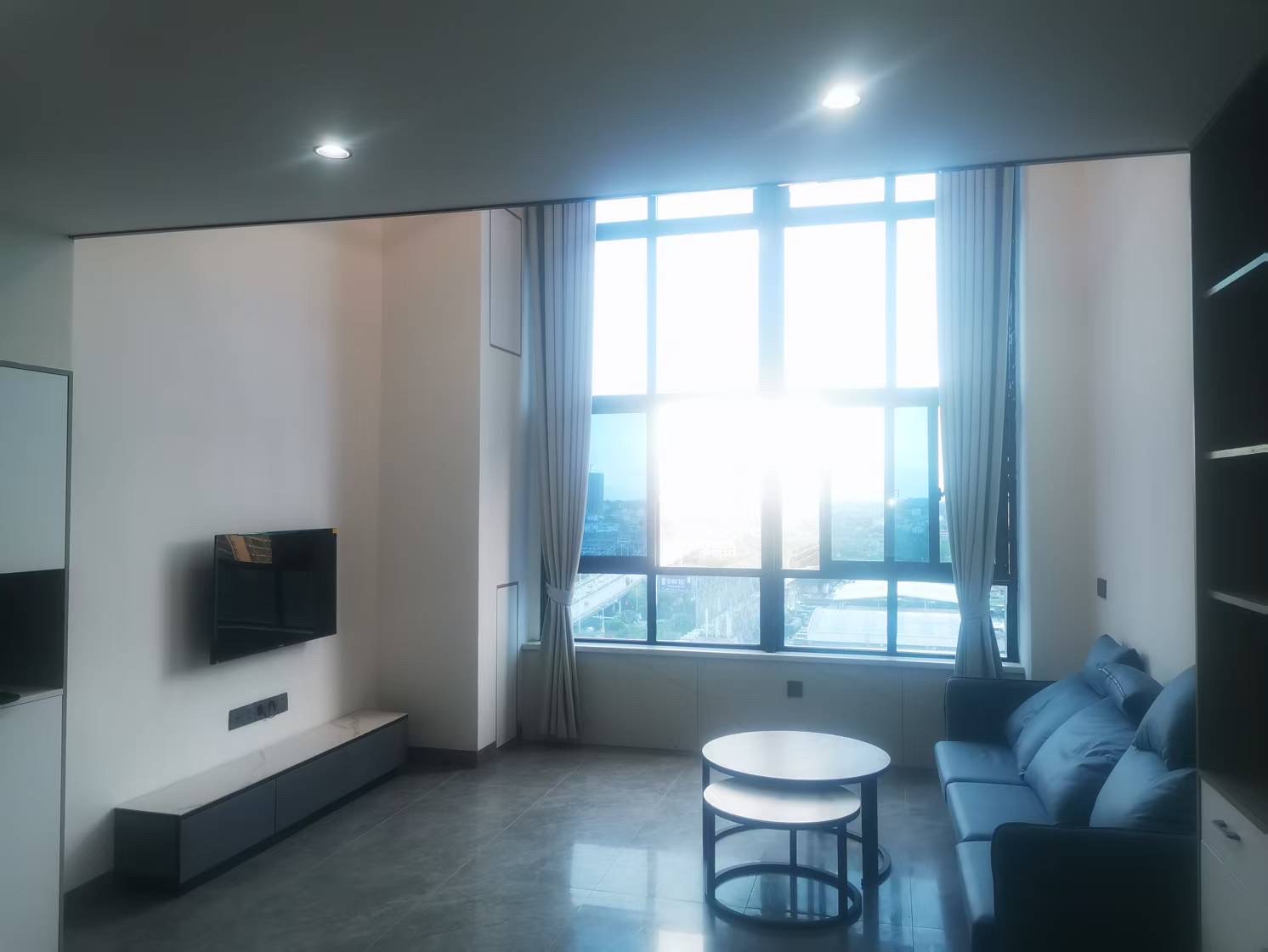 万恒公馆 1室0厅0卫 2600.0元/月 万恒公馆 1室0厅0卫 2600.0元/月室内图