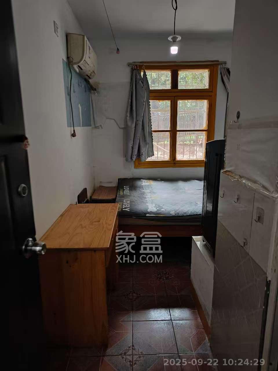 涂家冲社区（涂新小区、农商银行宿舍）  1室1厅1卫    600.0元/月室内图1