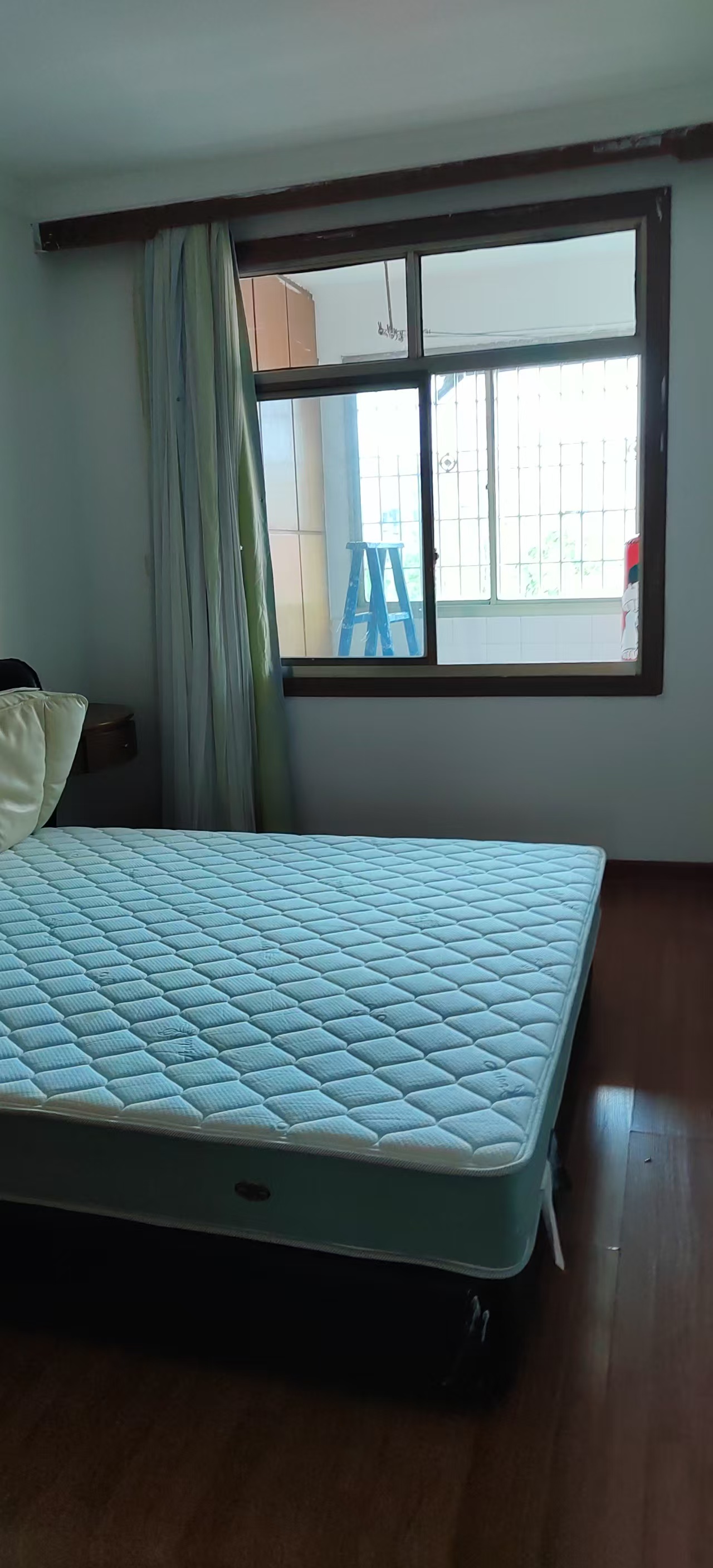 五金百货小区  3室2厅1卫    850.0元/月室内图