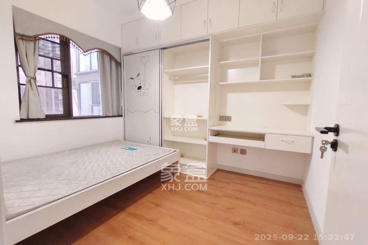 梅溪湖合能璞丽 3室2厅1卫 2400.0元/月 梅溪湖合能璞丽 3室2厅1卫 2400.0元/月室内图