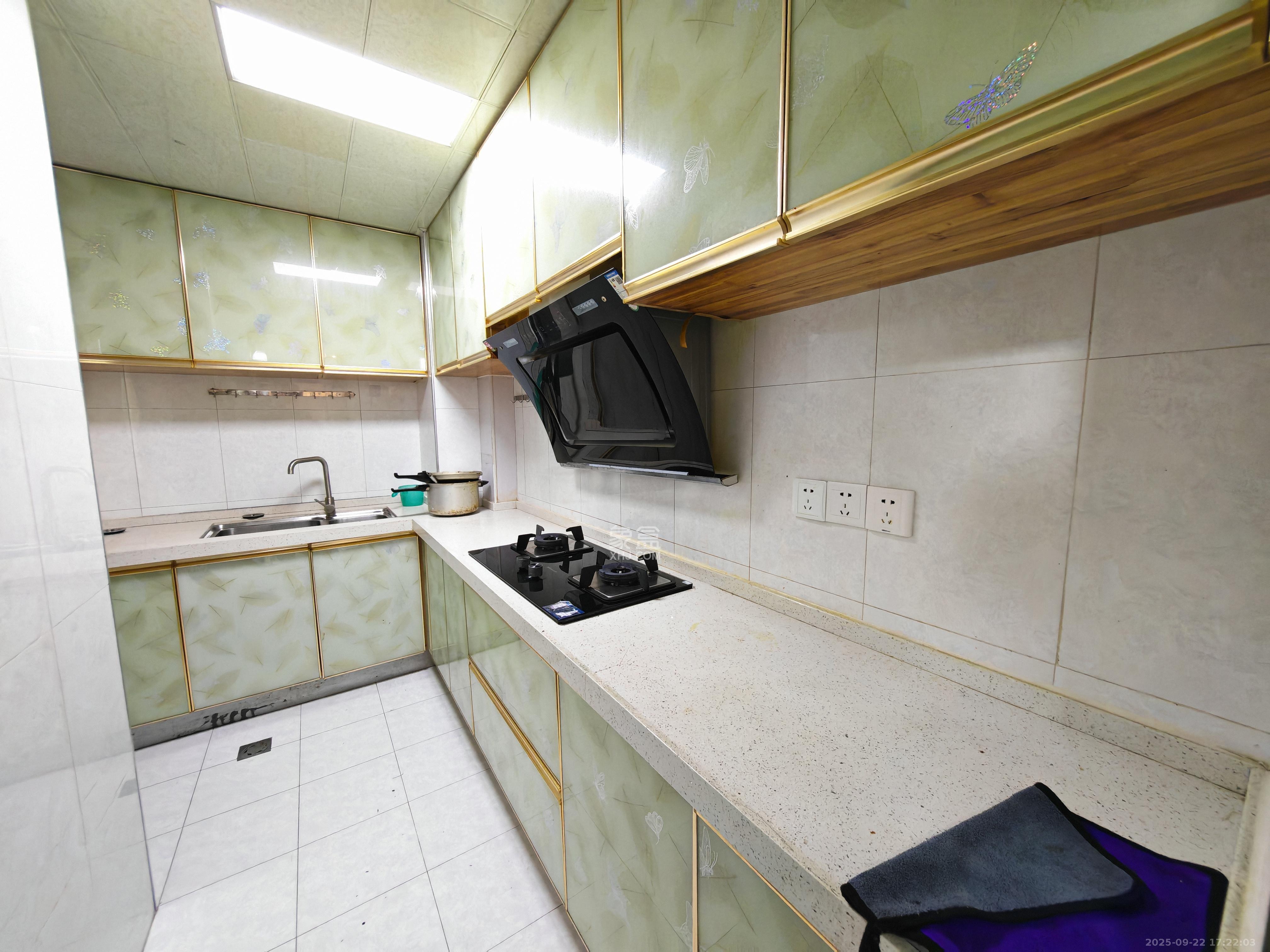 亚商国际 1室1厅1卫 2200.0元/月 亚商国际 1室1厅1卫 2200.0元/月室内图