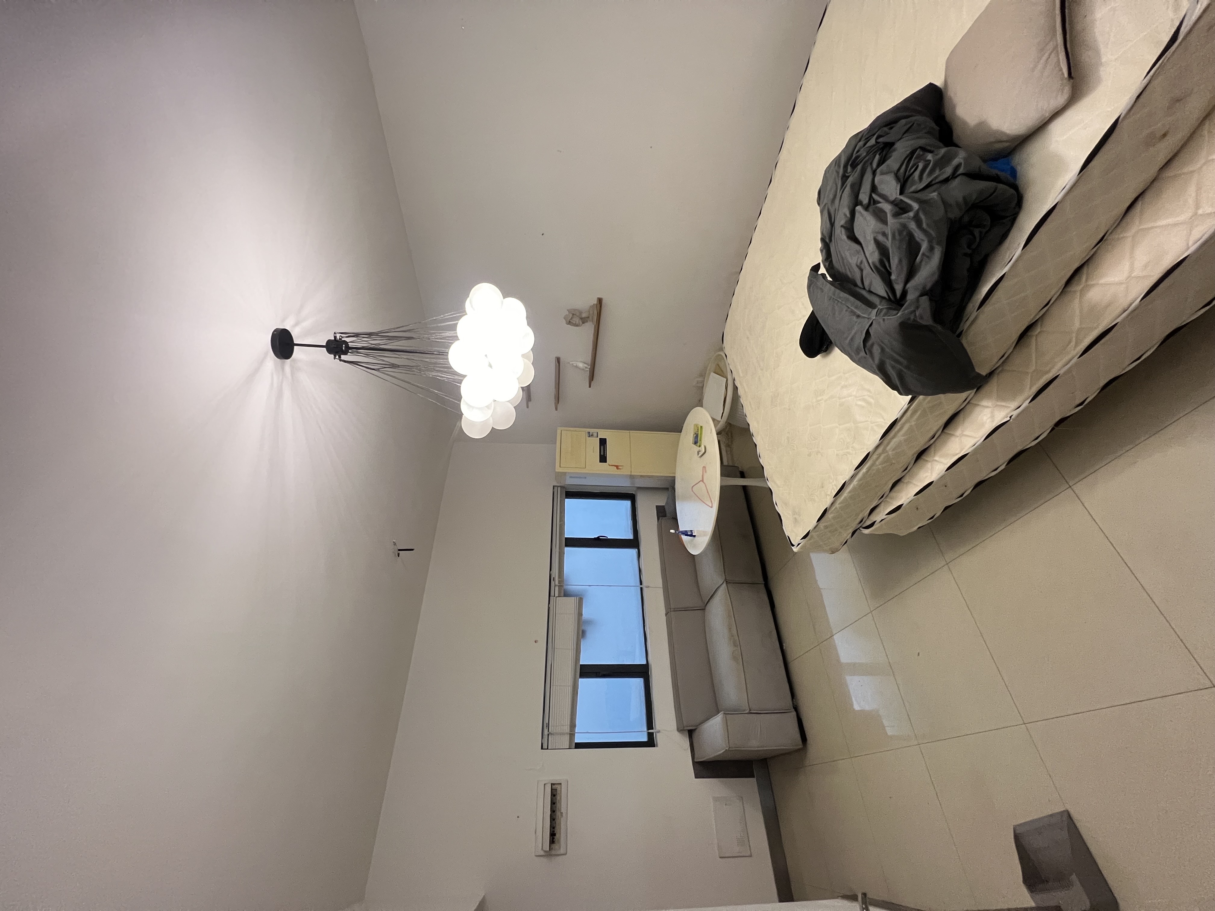 五一大道202(中环壹世界) 4室1厅1卫 3400.0元/月 五一大道202(中环壹世界) 4室1厅1卫 3400.0元/月户型图