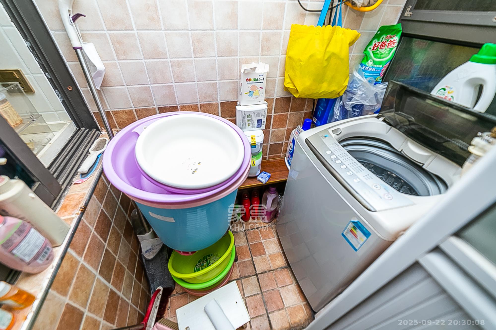 通用时代国际社区 2室2厅1卫 77.0万 通用时代国际社区 2室2厅1卫 77.0万阳台