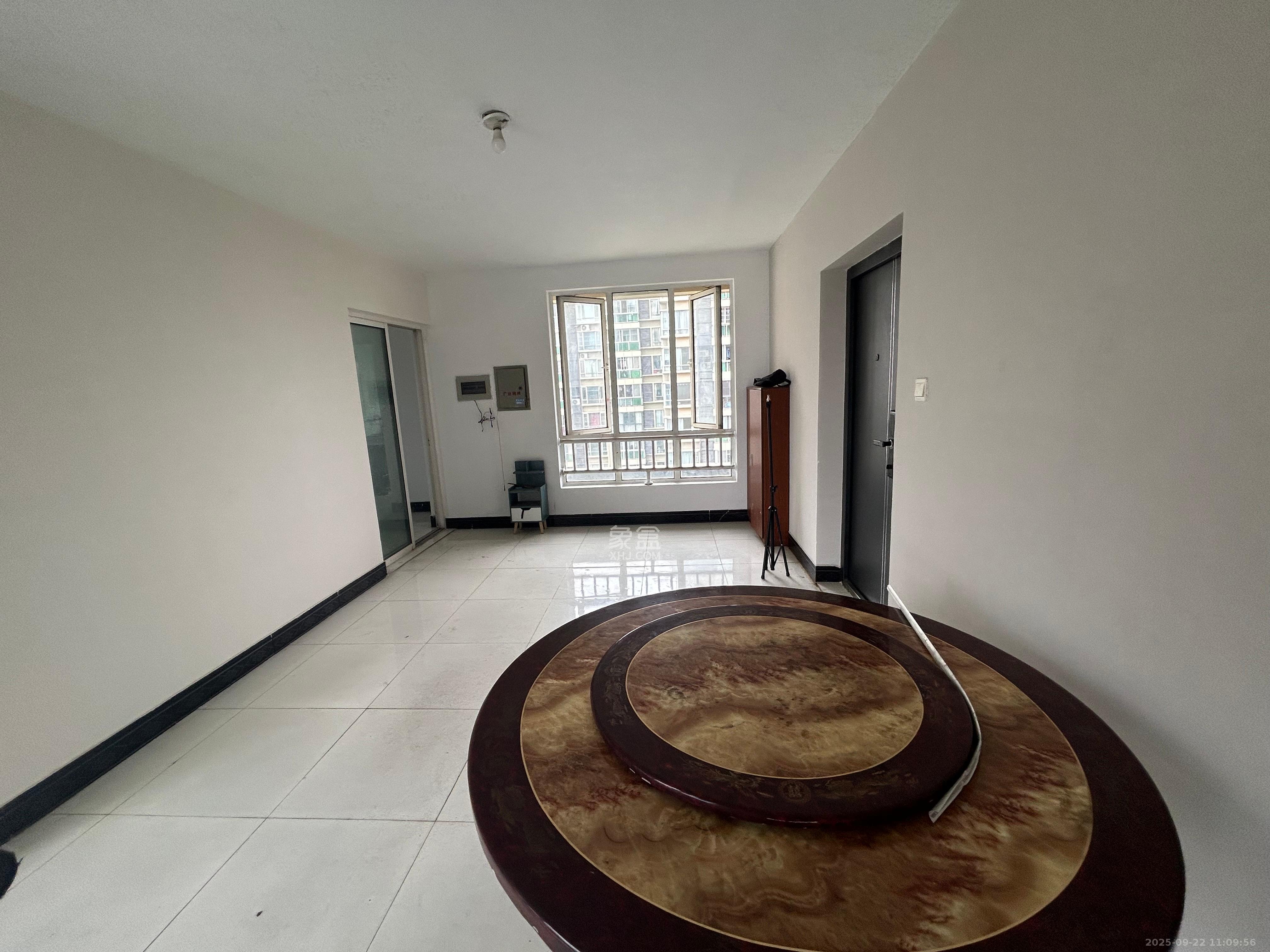 湘麓国际  3室0厅0卫    2700.0元/月室内图