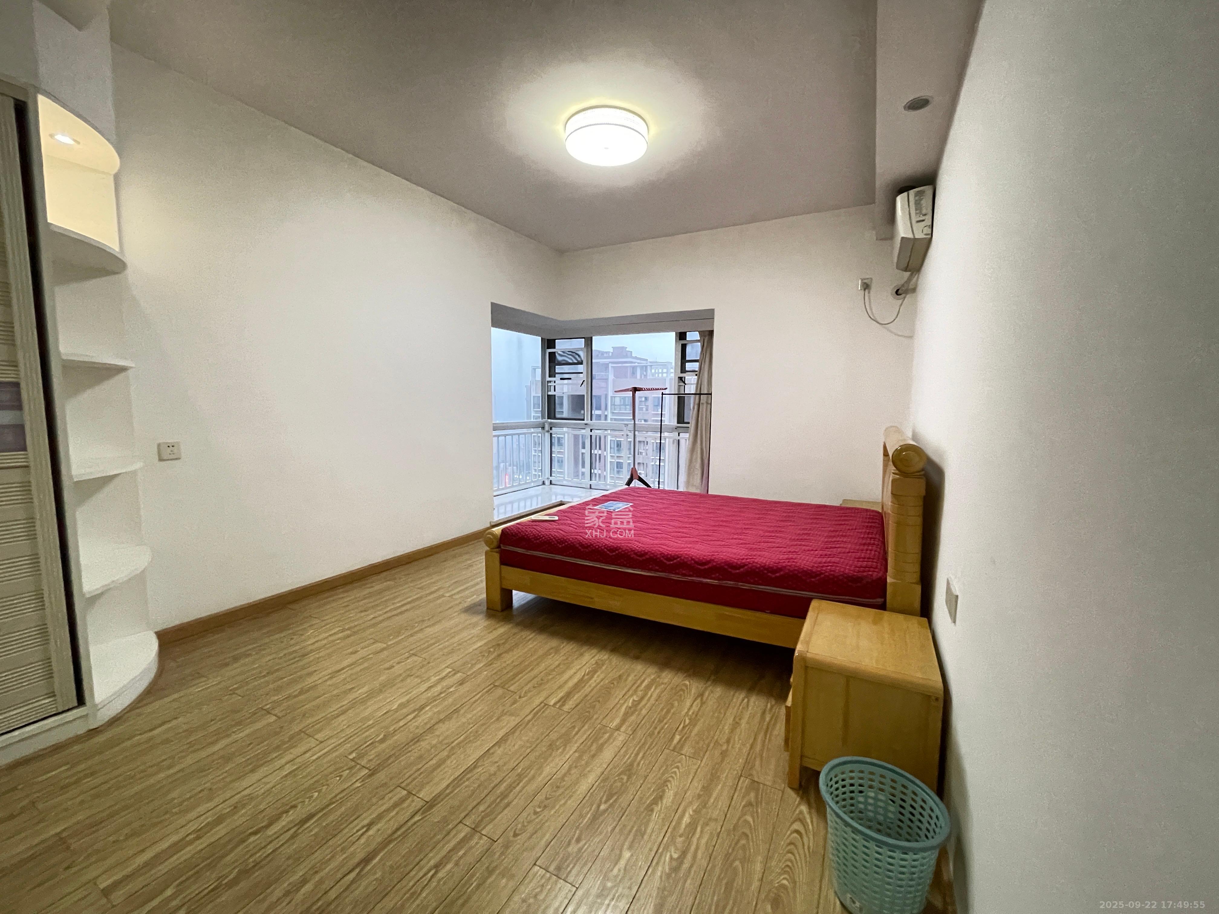 西点公园里 3室2厅2卫 3200.0元/月 西点公园里 3室2厅2卫 3200.0元/月室内图