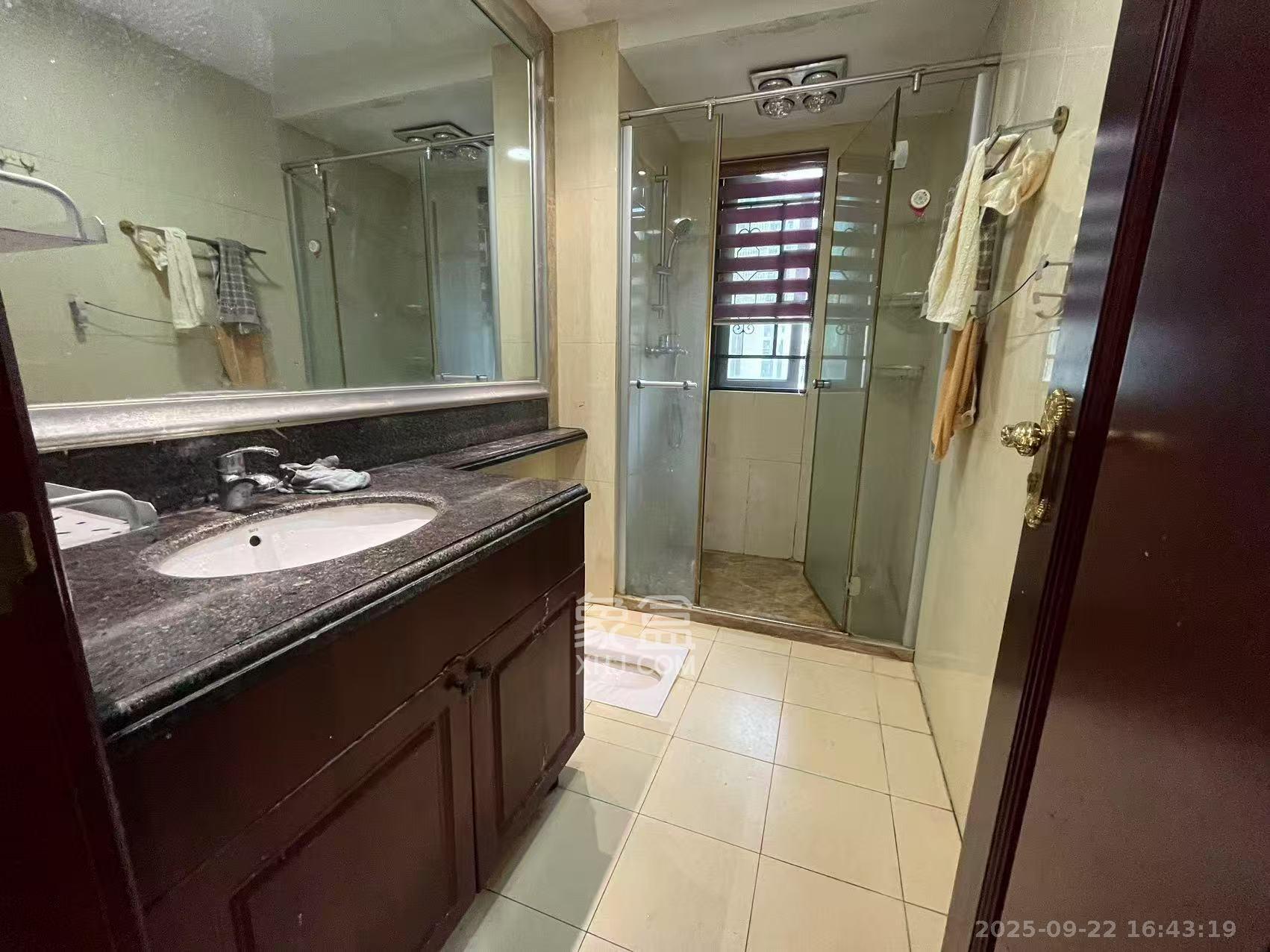 恒大翡翠华庭 3室2厅1卫 2050.0元/月 恒大翡翠华庭 3室2厅1卫 2050.0元/月室内图