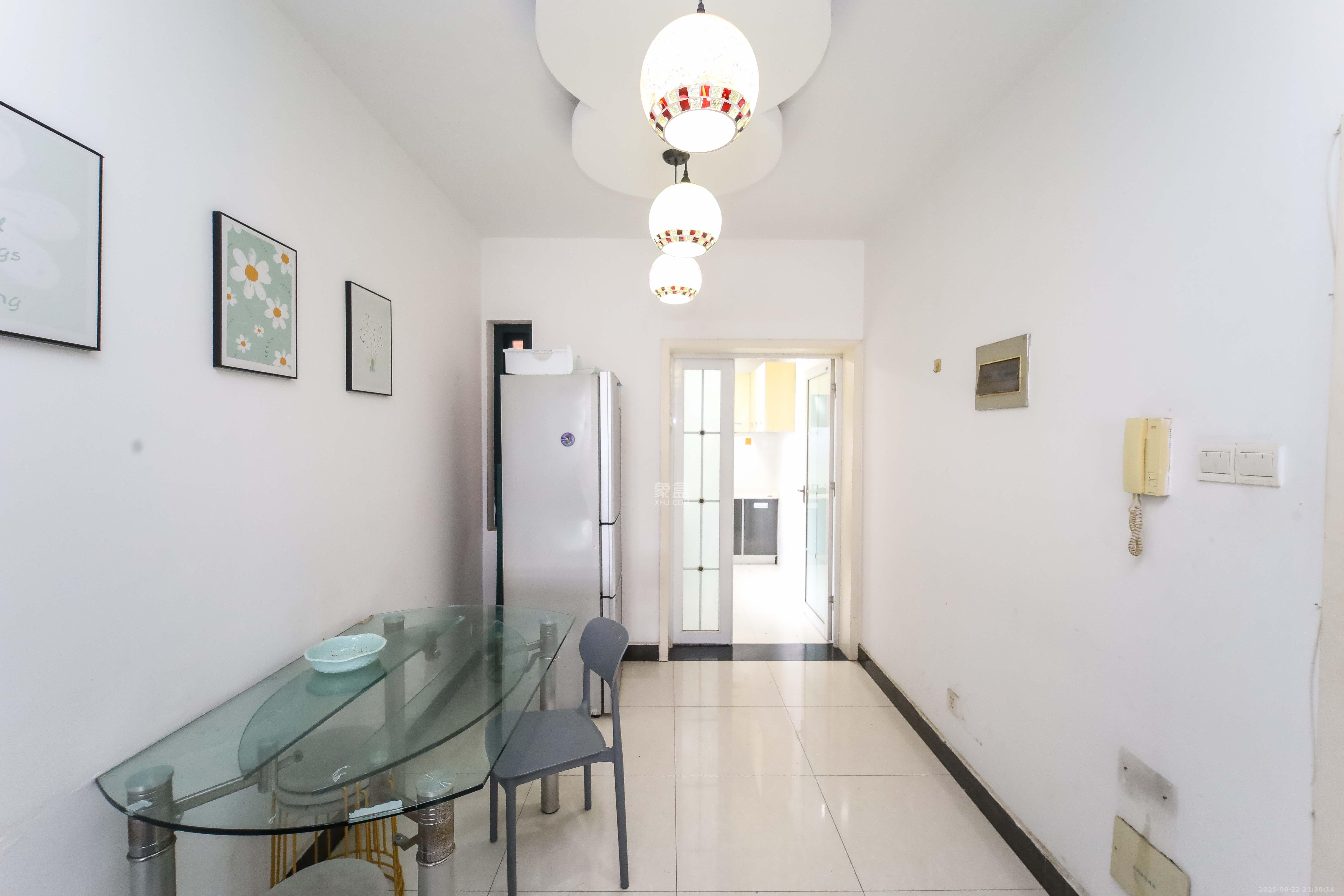 东玺门 3室2厅2卫 92.8万 东玺门 3室2厅2卫 92.8万客厅