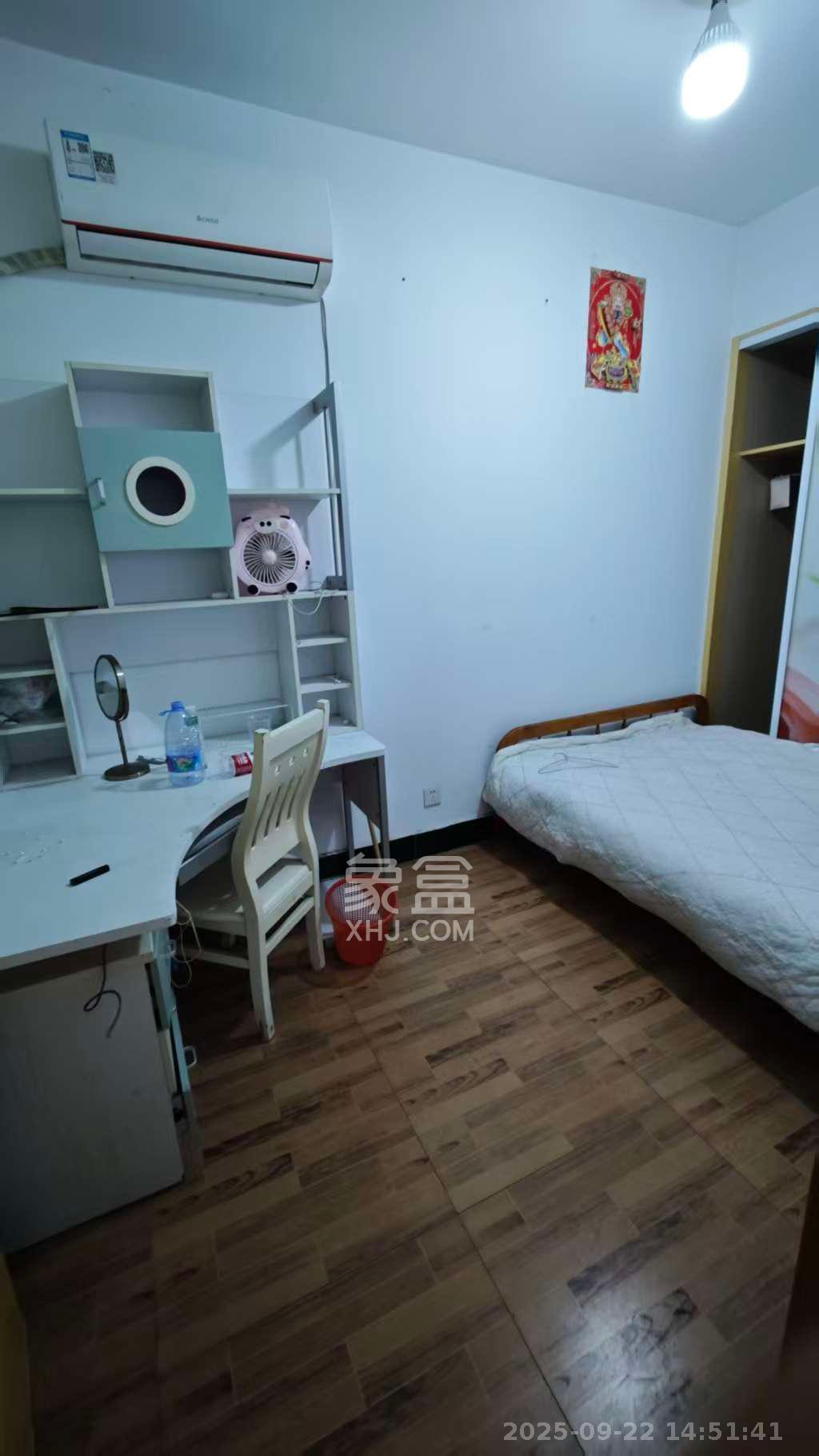 黄泥岭社区  3室2厅1卫    1800.0元/月室内图