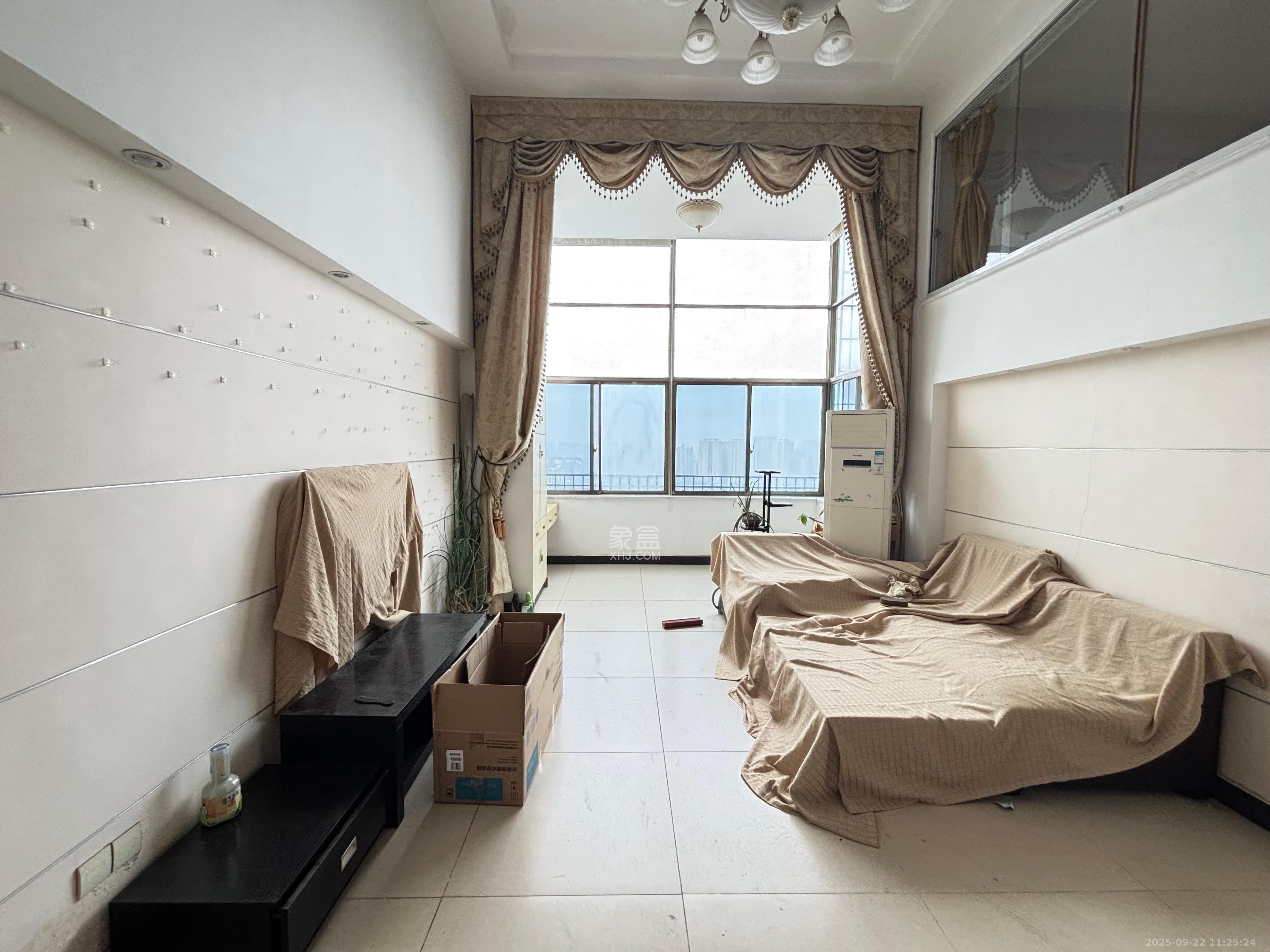 香颂国际 4室2厅2卫 3000.0元/月 香颂国际 4室2厅2卫 3000.0元/月室内图