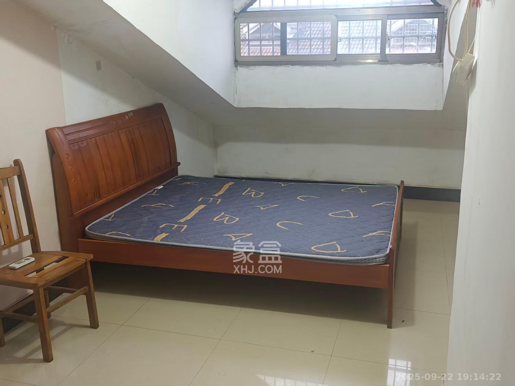 花桥钢材市场（花桥小区）  2室2厅1卫    900.0元/月室内图