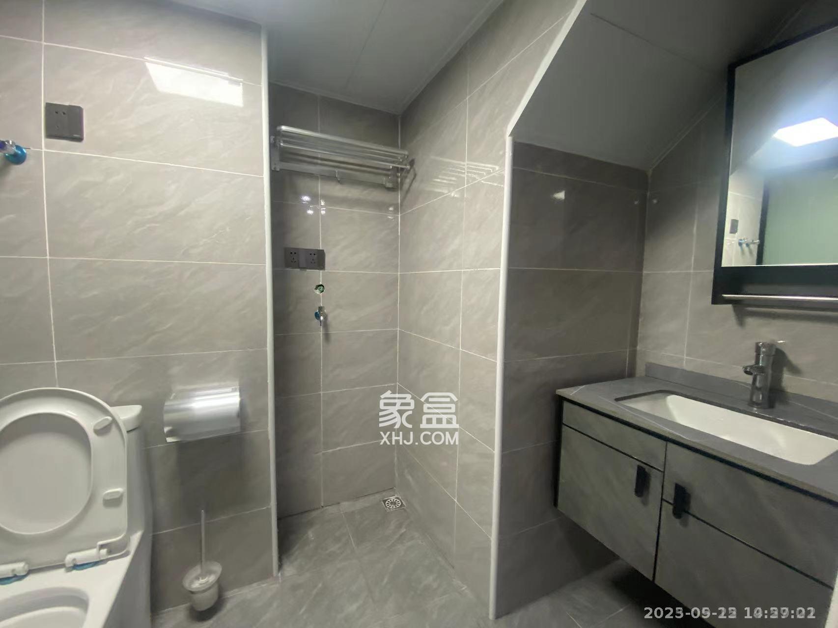 奥克斯滨仕花园（奥克斯洋湖广场/奥克斯中心）  1室1厅1卫    1800.0元/月室内图