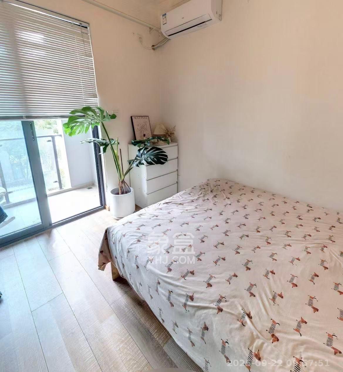 阳光100一期、四五期 2室1厅1卫 2500.0元/月 阳光100一期、四五期 2室1厅1卫 2500.0元/月室内图