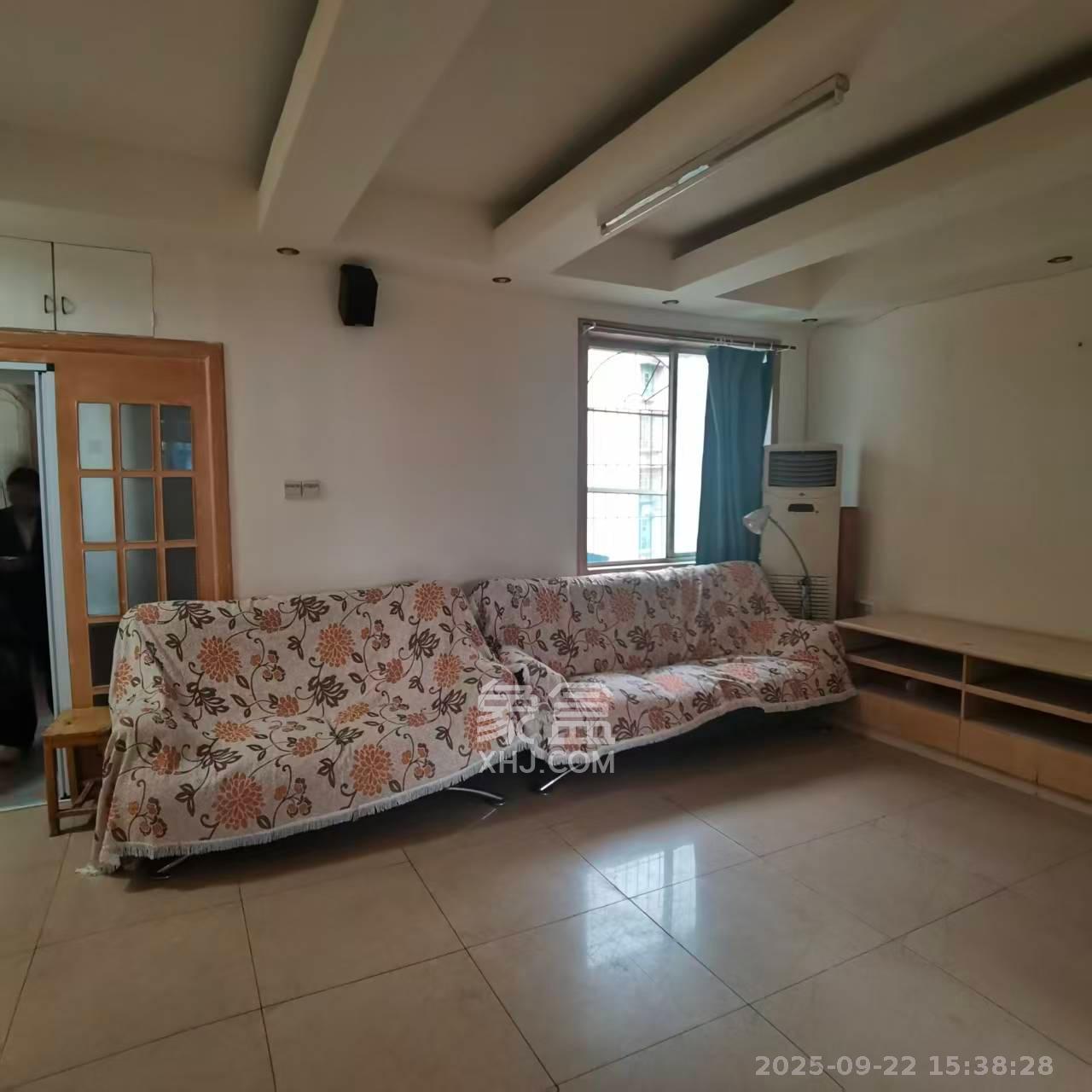 港务局宿舍（鸿图公寓）  2室1厅1卫    1600.0元/月室内图