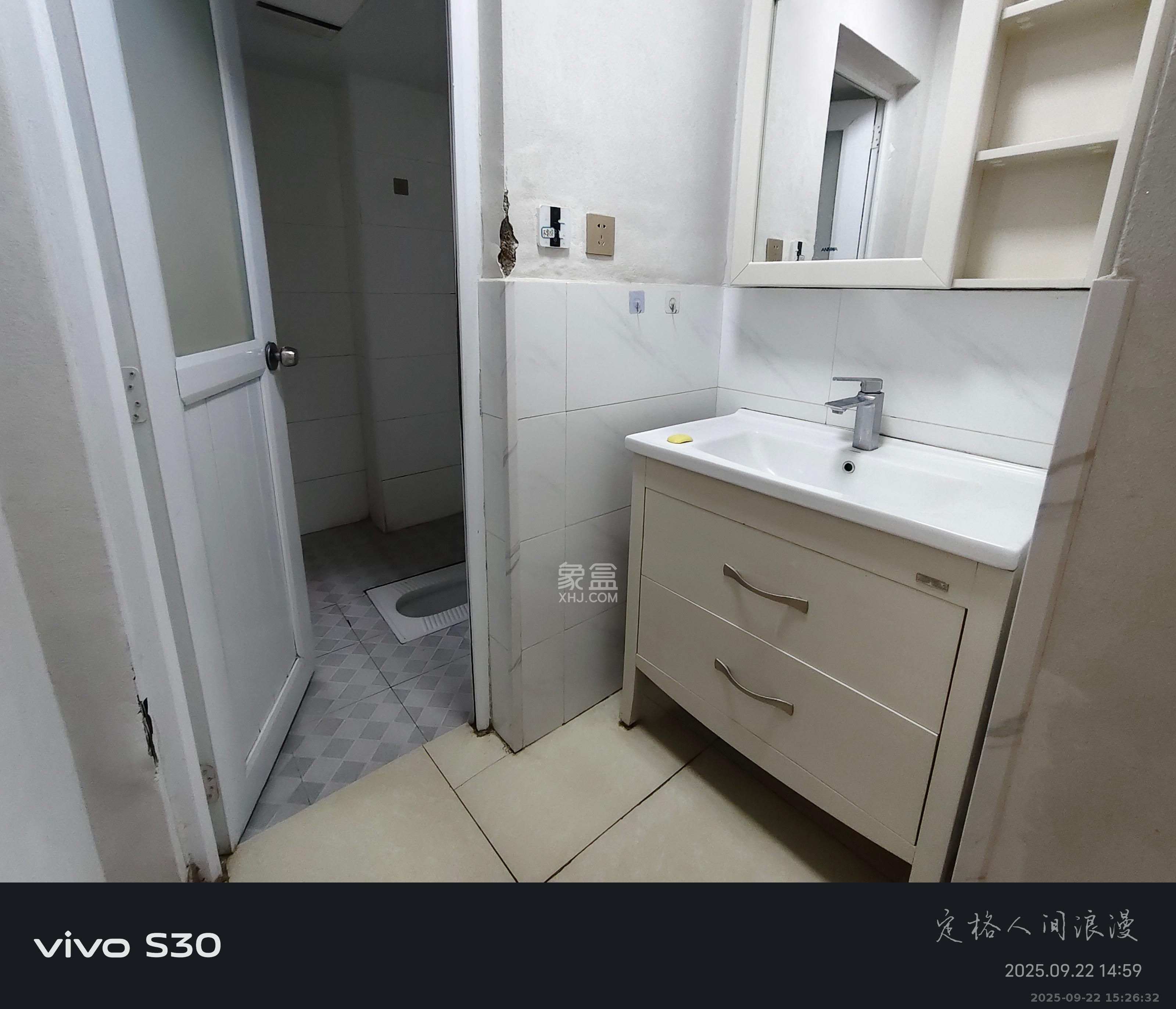 长城宾馆宿舍 3室2厅1卫 3200.0元/月 长城宾馆宿舍 3室2厅1卫 3200.0元/月室内图